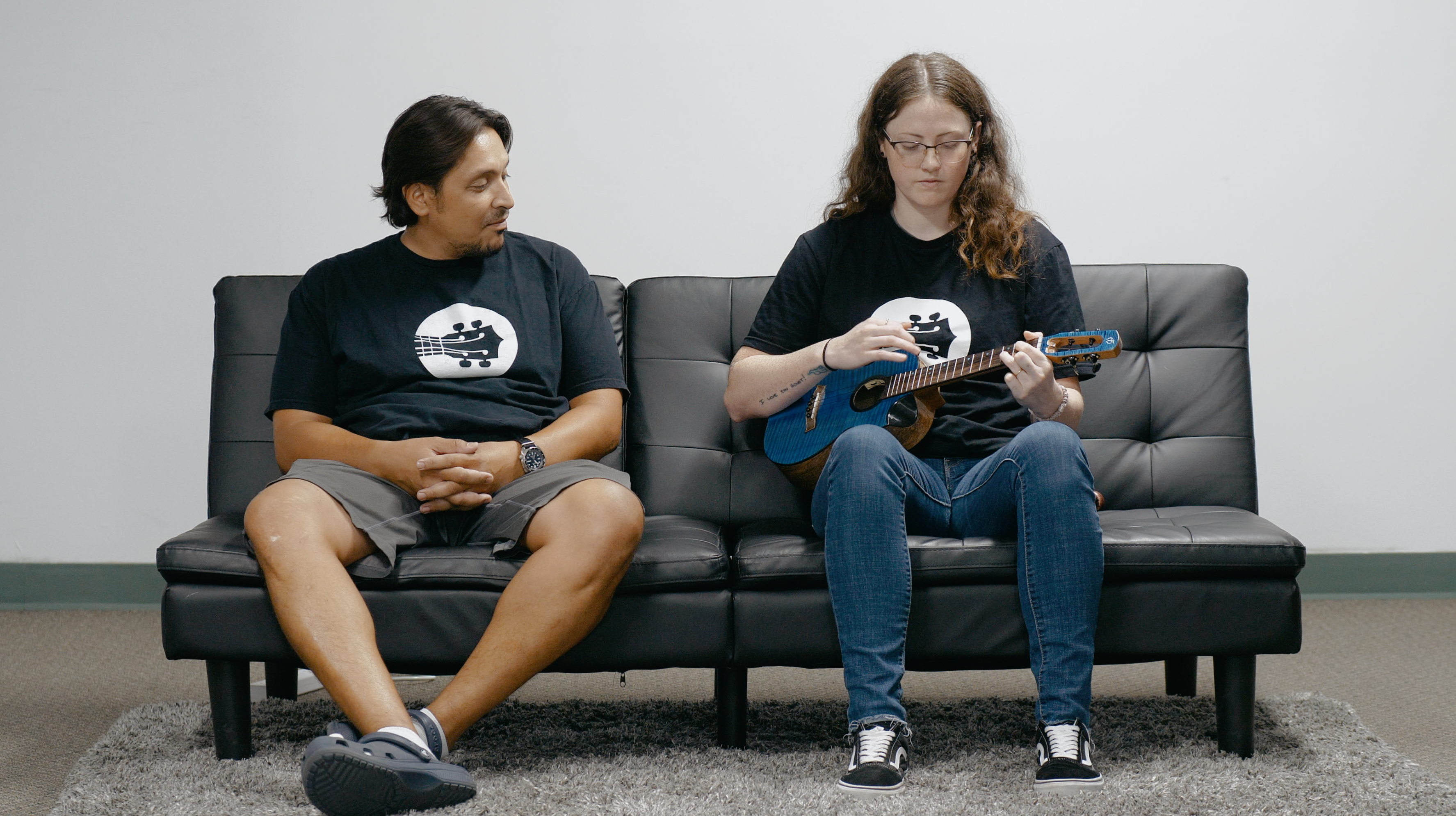 Flight Comet Blue Tenor Ukulele Review