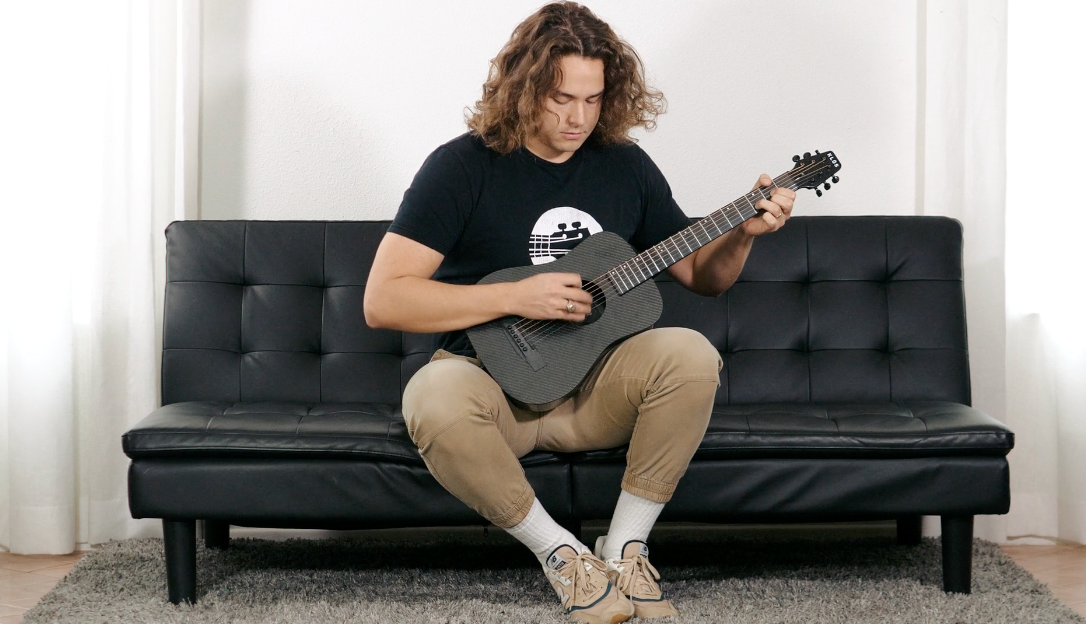 Klōs Deluxe Acoustic-Electric Travel Guitar