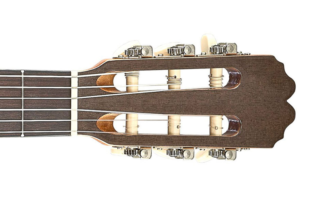 Admira Alba 4/4 Classical Acoustic Guitar