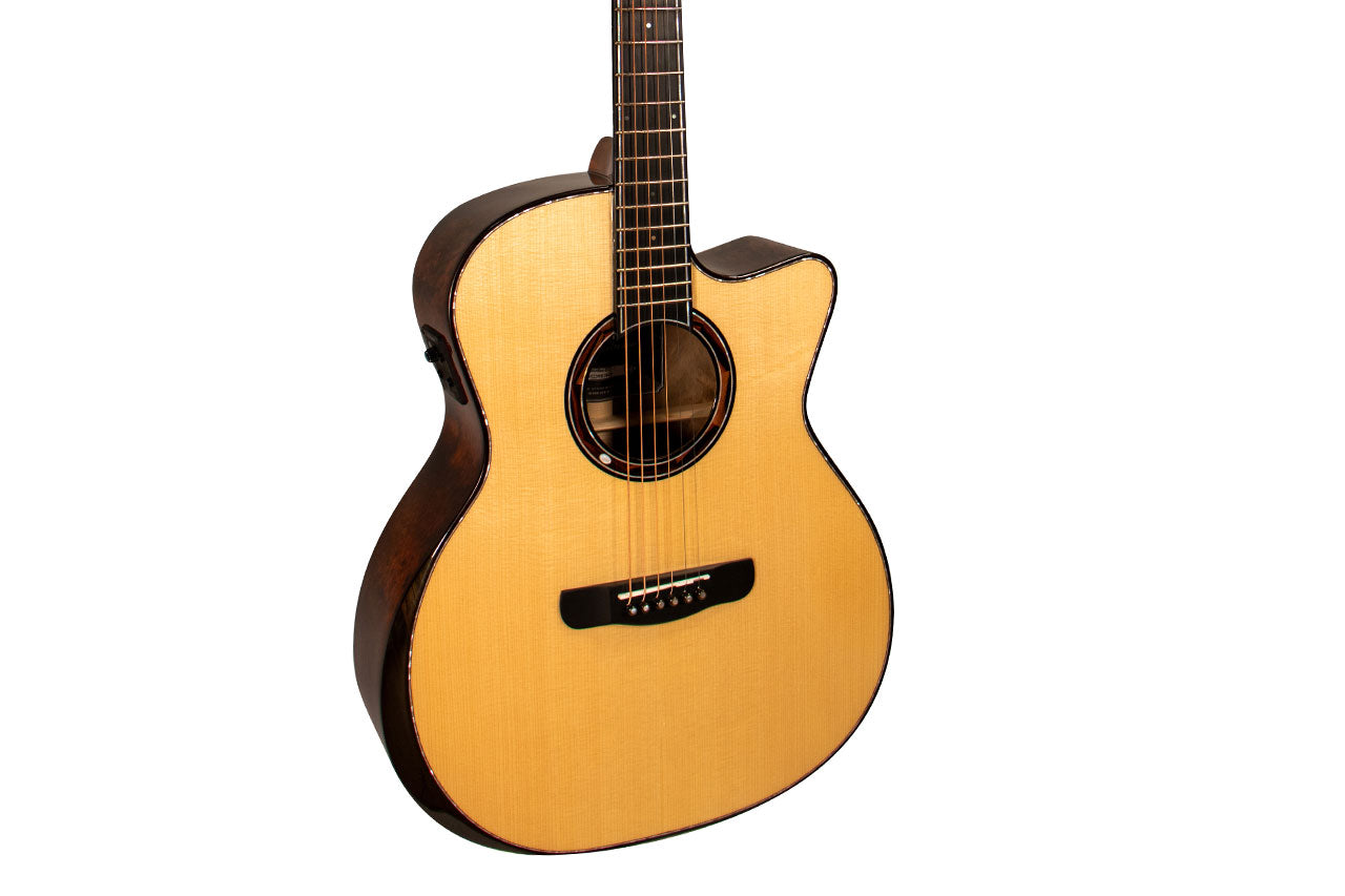 Mérida JAVELIN-EQ Auditorium Guitar