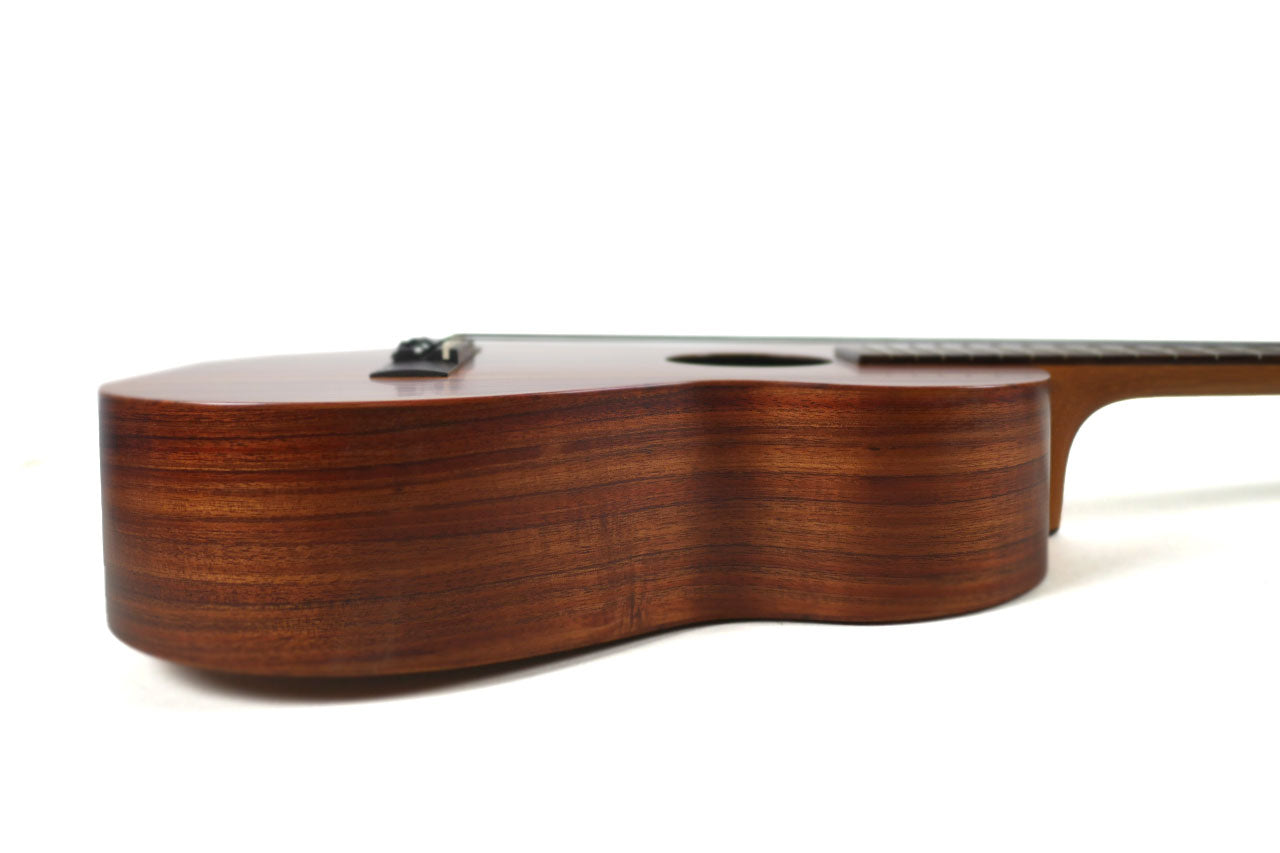 Kamaka HF-4 Baritone Ukulele