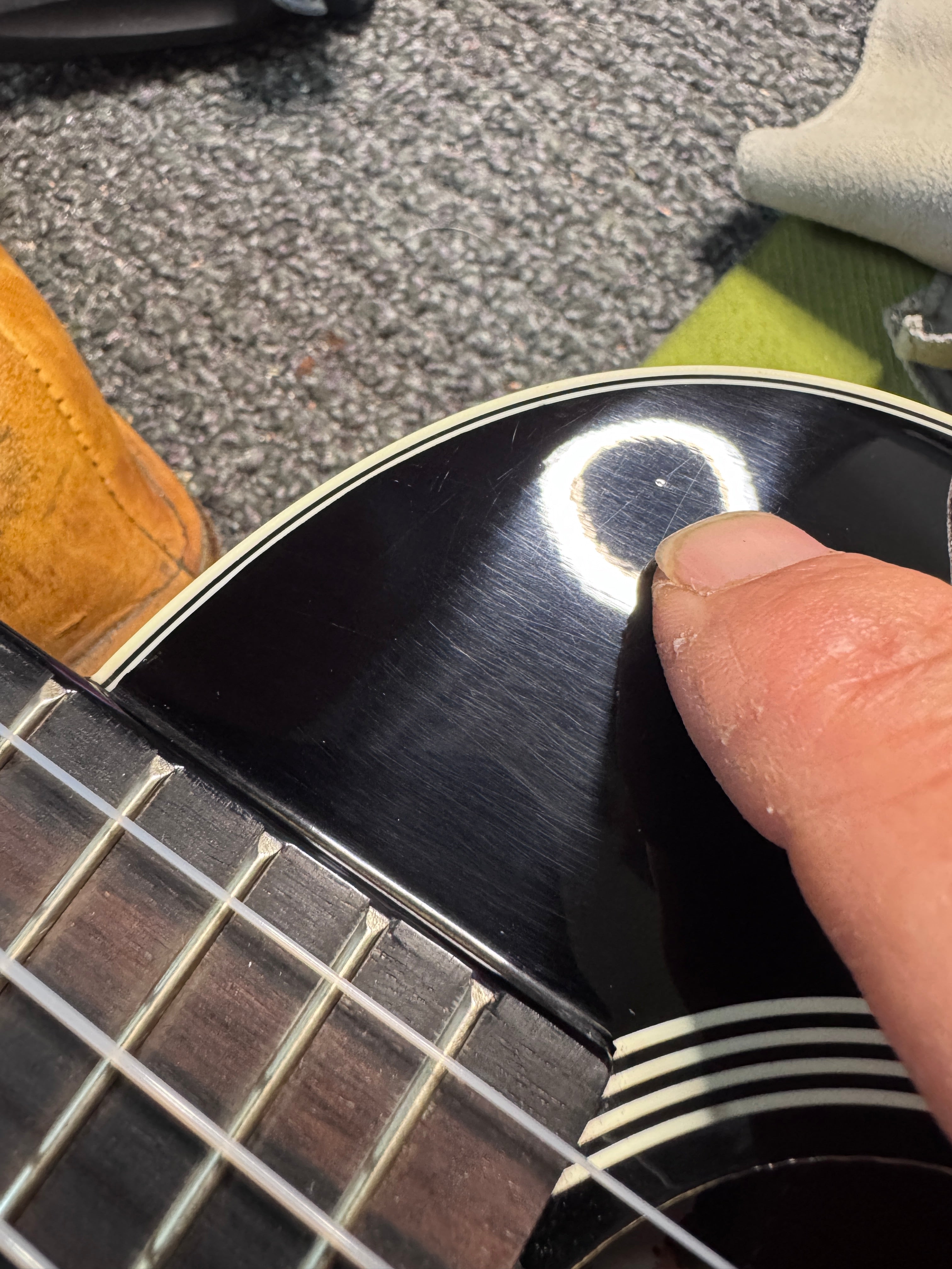 Kala Uke Like The Pros SSMHG-T Sunburst Tenor Ukulele - Discounted