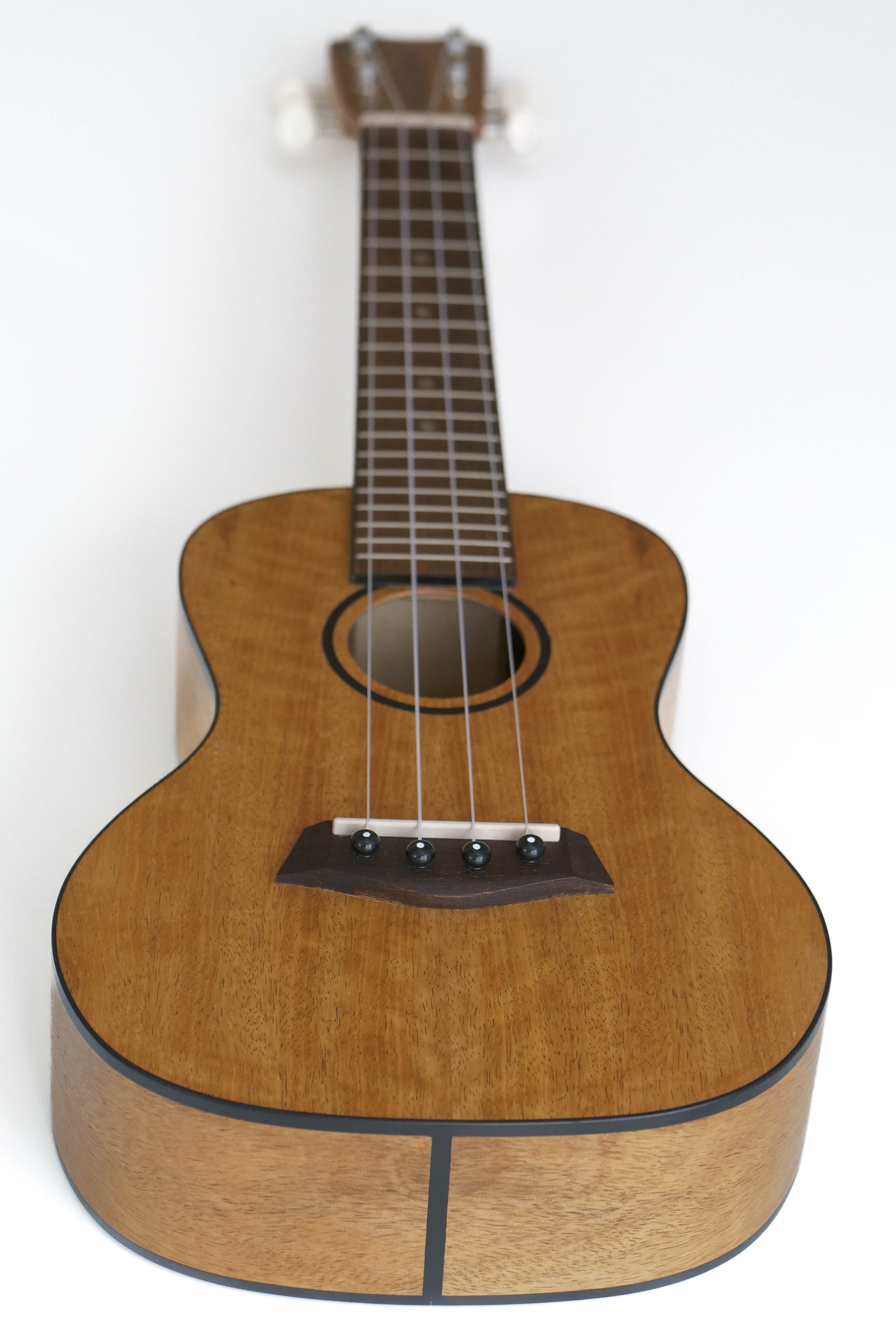 Islander MOC-4 Concert Ukulele