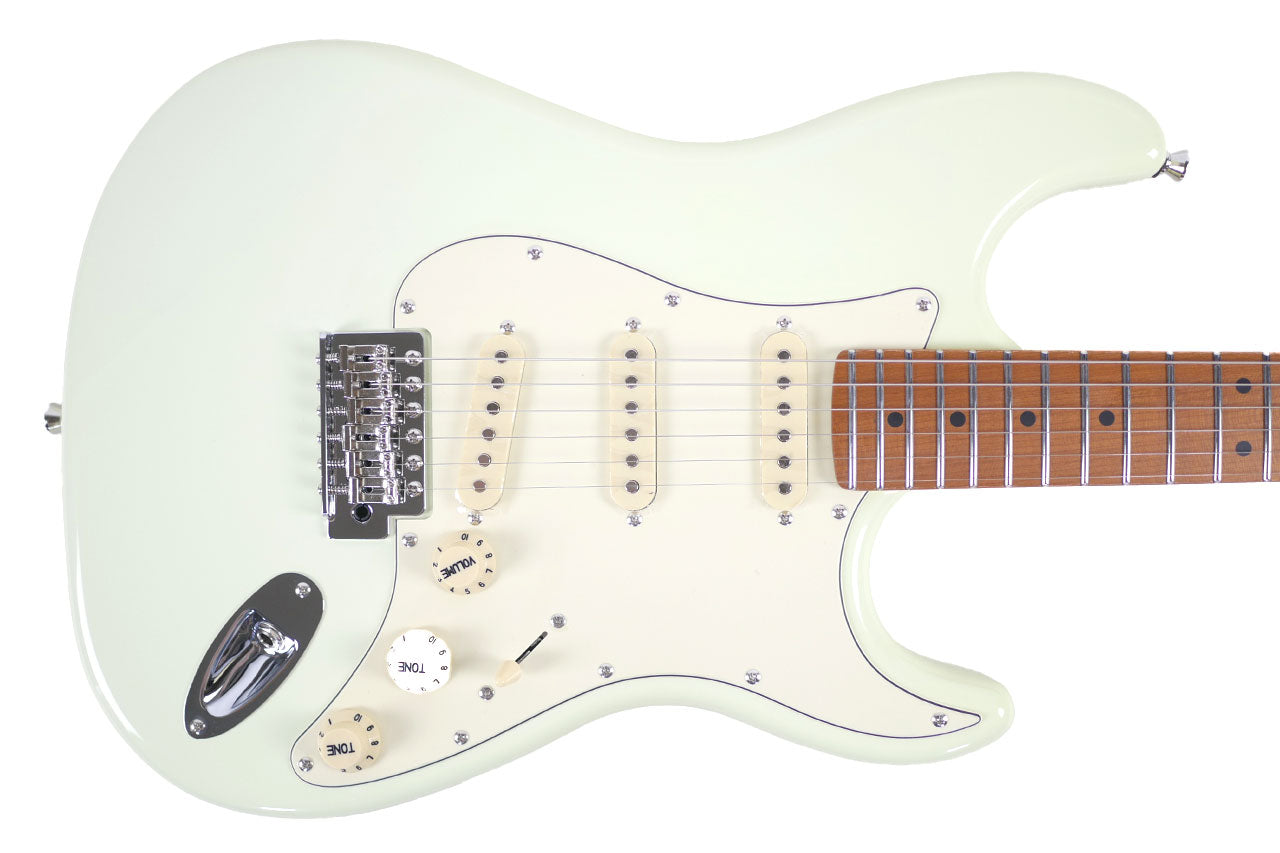 Jet JS-300-OW White Electric Guitar