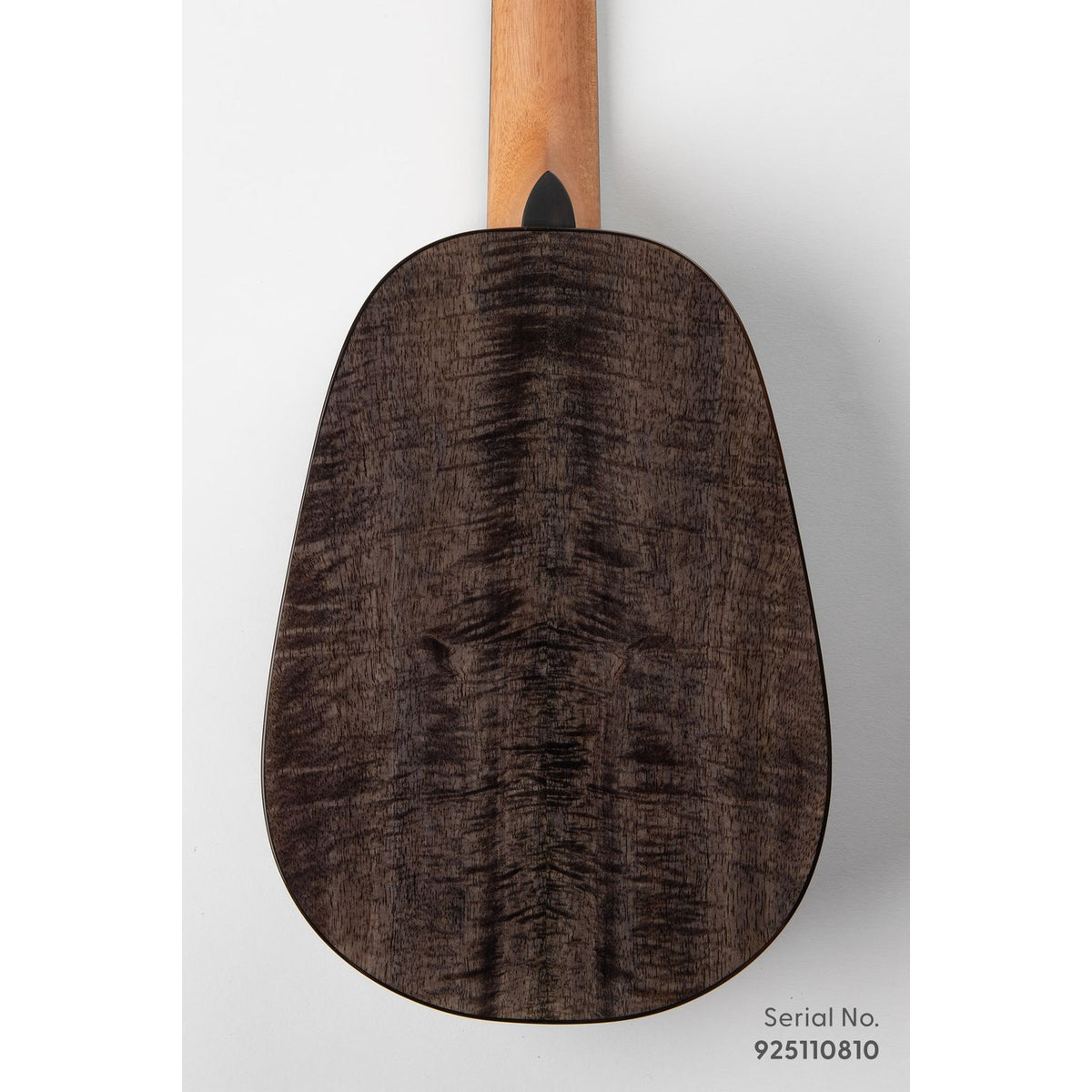 Kala METD-BMR-PT Metropolitan Deluxe Black Night Mango pineapple tenor ukulele, serial 925110810, back view showing the figured mango back