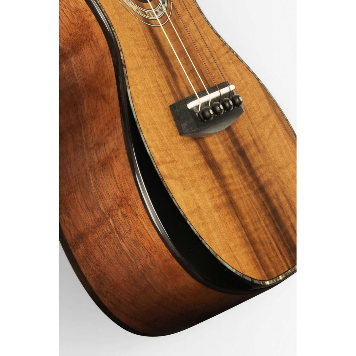 Close-up of the Kala KA-WCW-MYR-C lower body edge and armrest