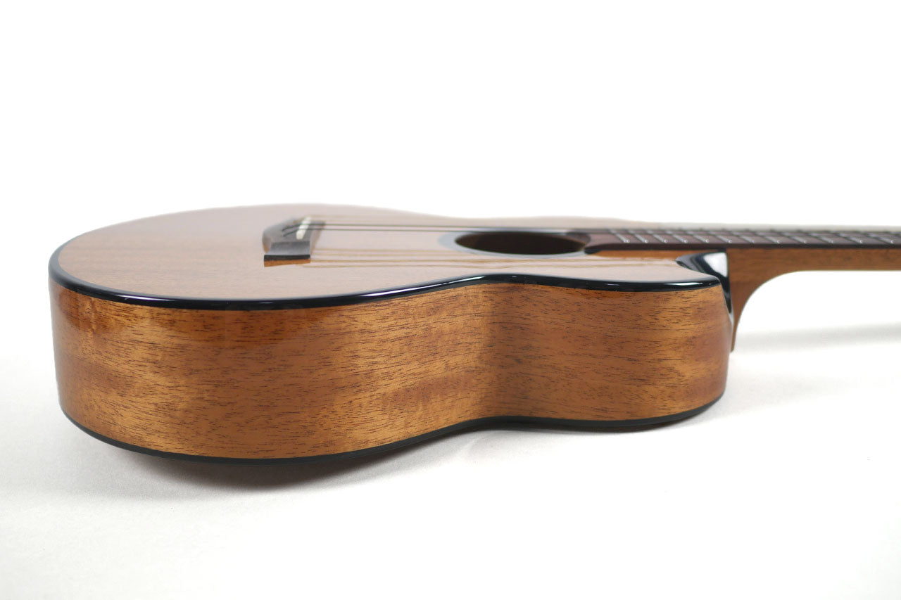Flight Nomad Baritone Ukulele