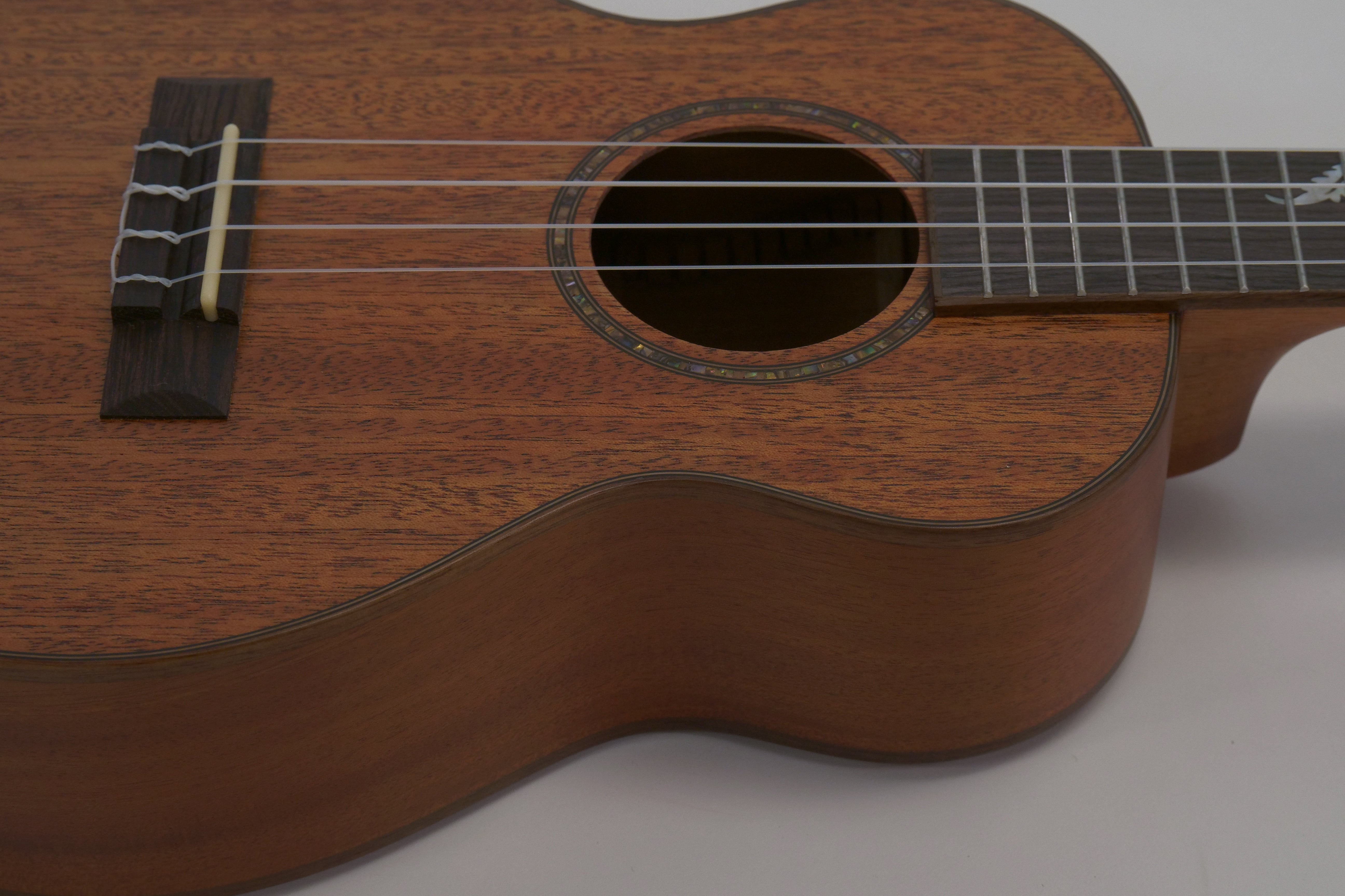 Ohana TK-32 Tenor Ukulele