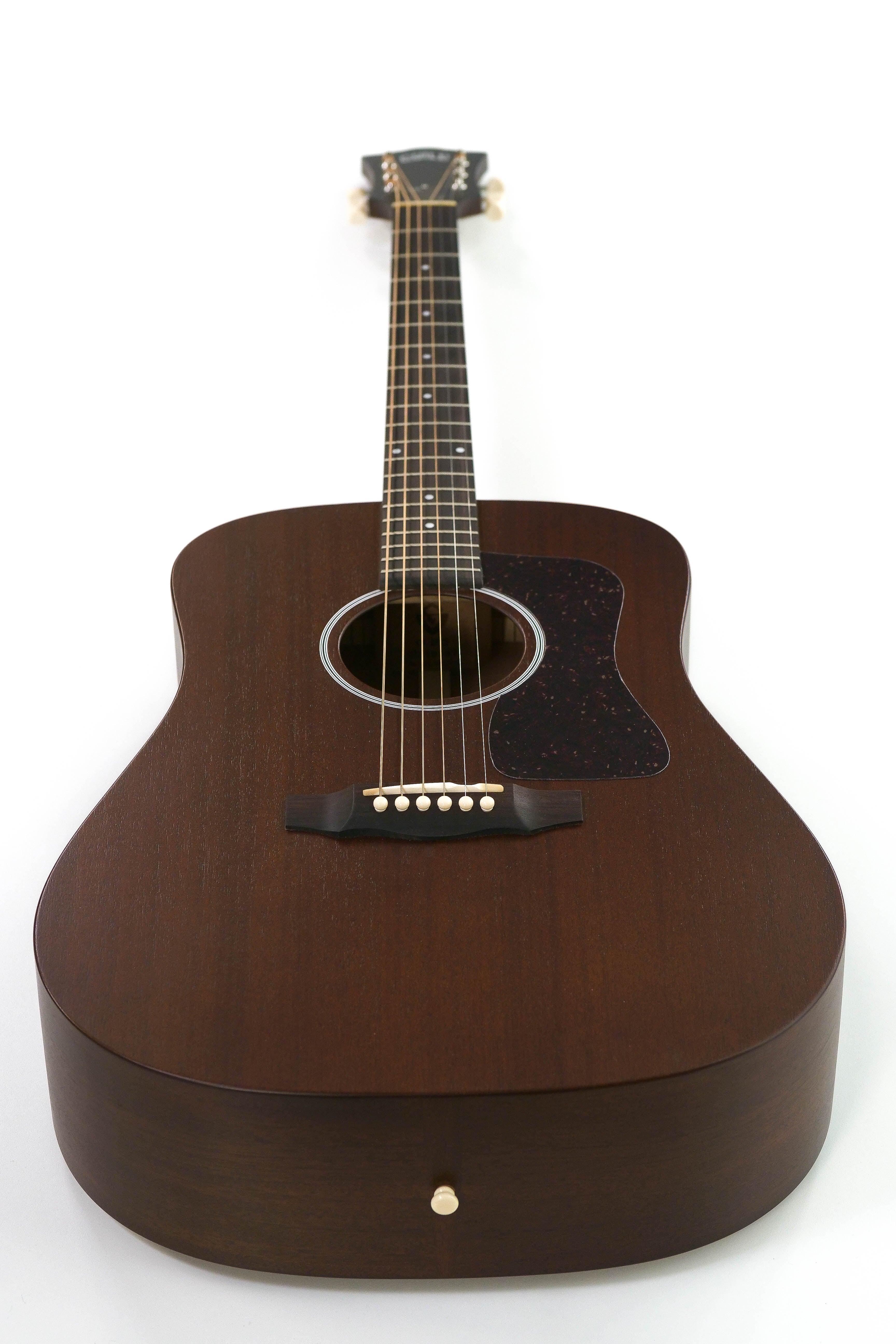 Guild D-20 Acoustic Guitar