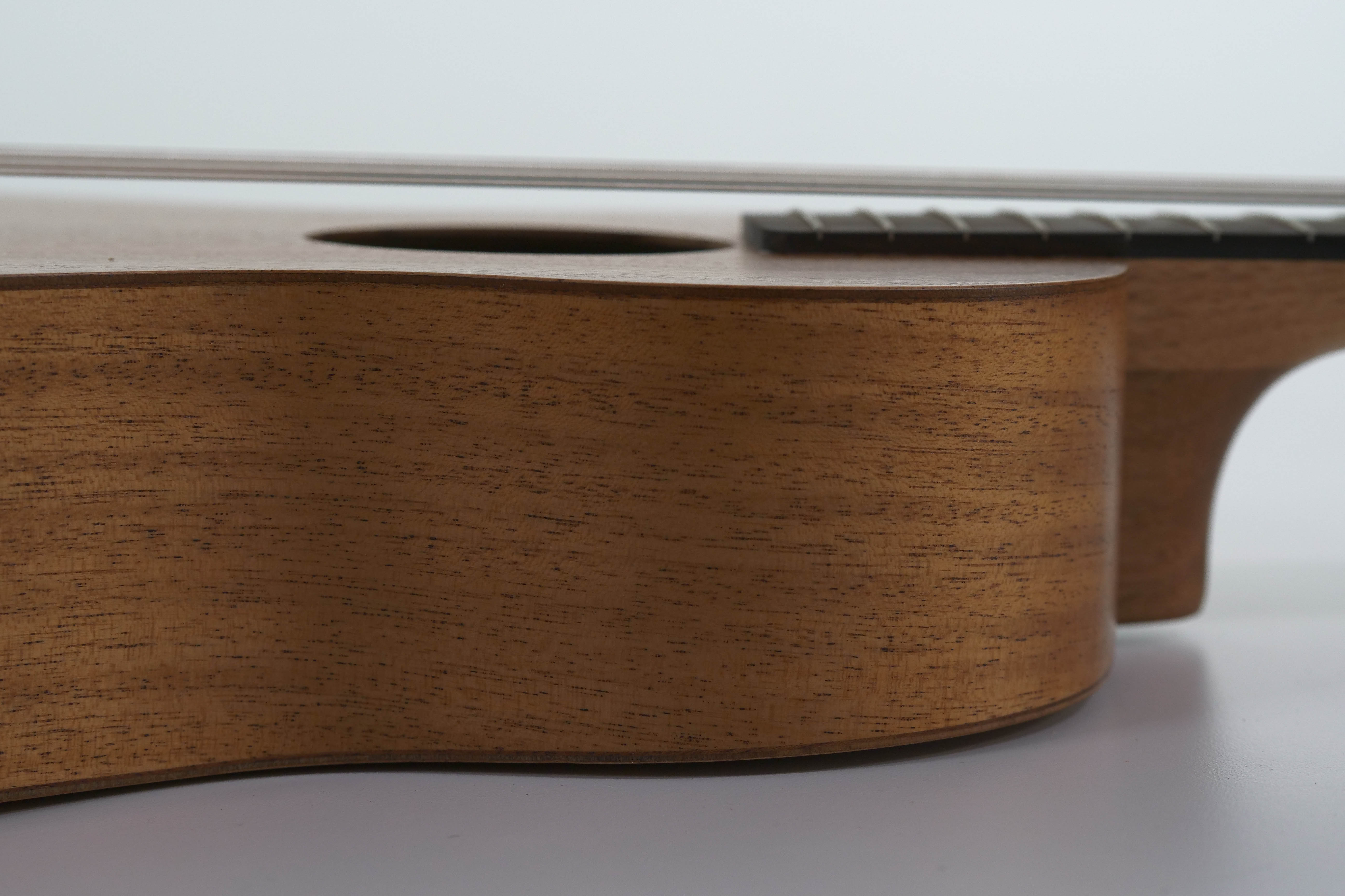 Kala Mahogany Wanderer Acoustic-Electric U•BASS