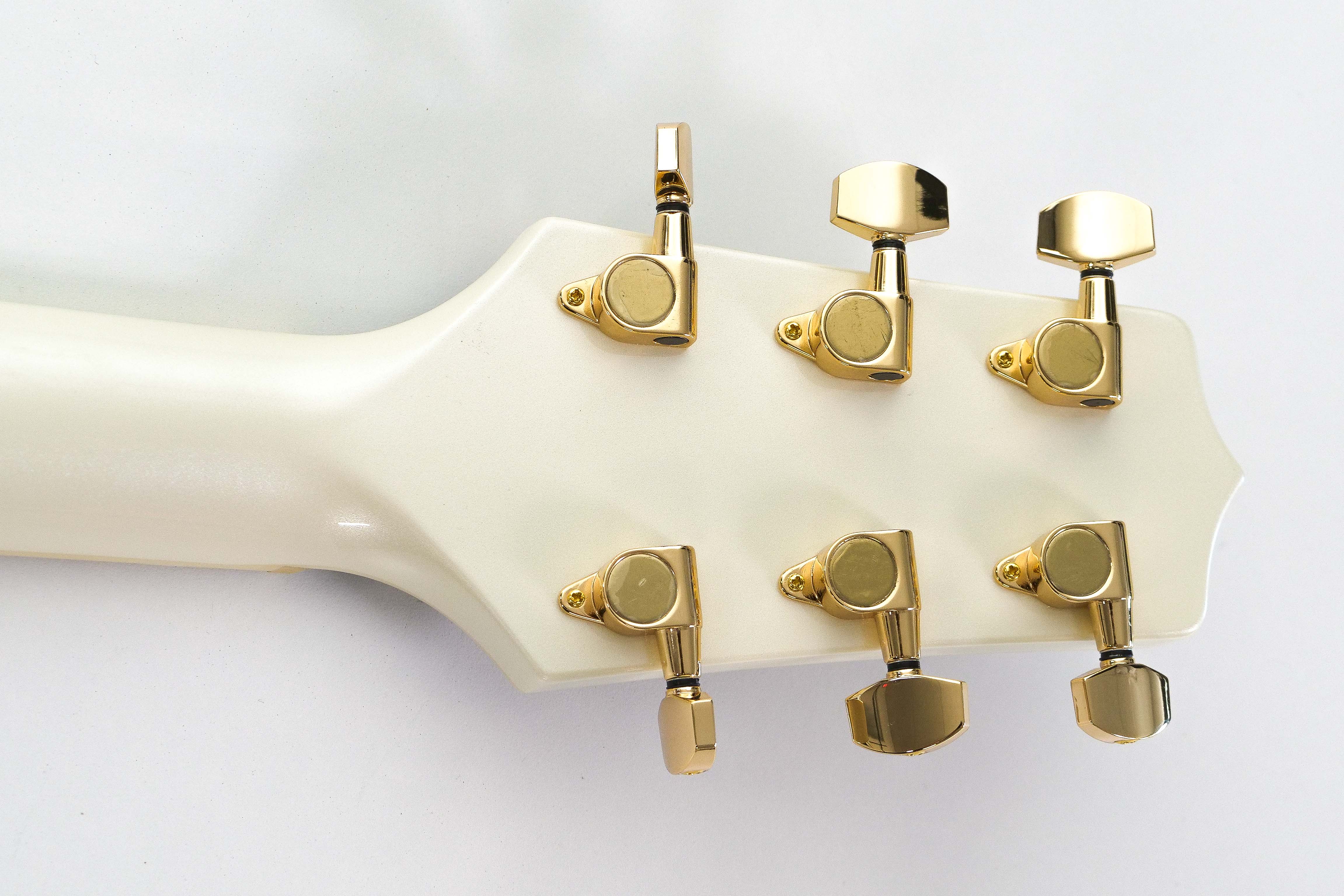 Takamine GD37CE PW Acoustic Electric Guitar - Pearl White "Cordelia"