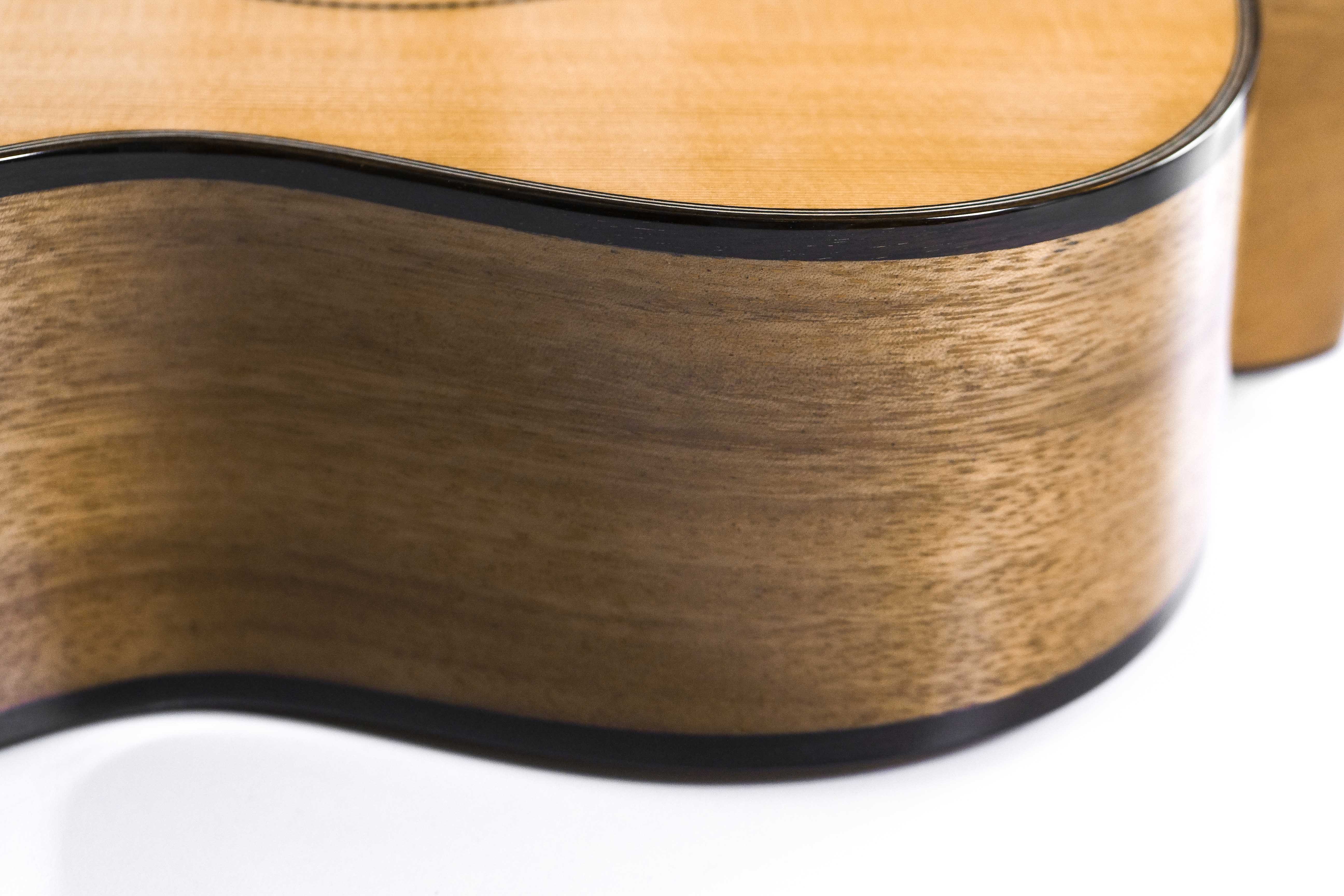 Pono BN4-1 Big Baritone Ukulele Solid Cedar & Acacia