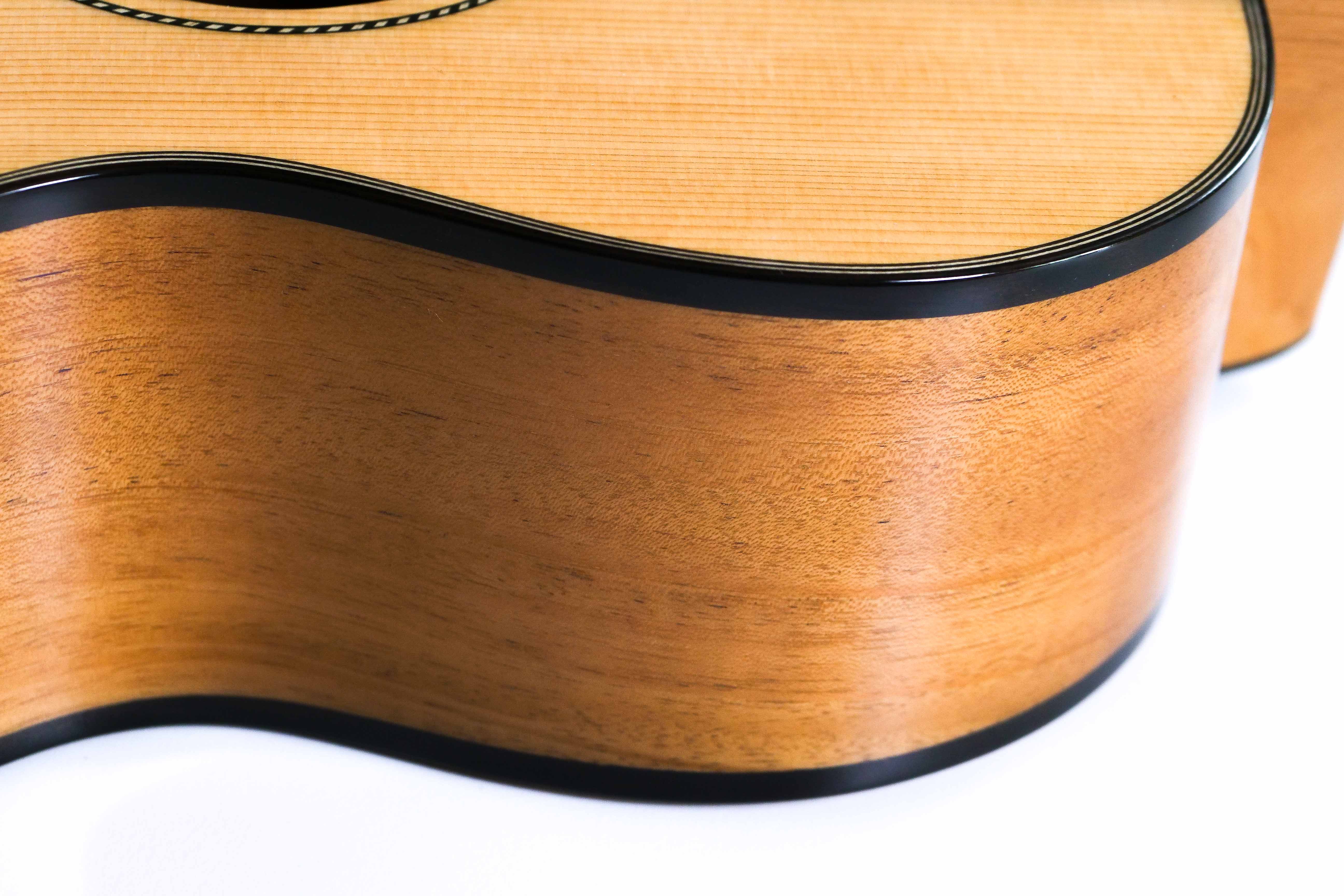 Pono ULN4-2 Baritone Ukulele