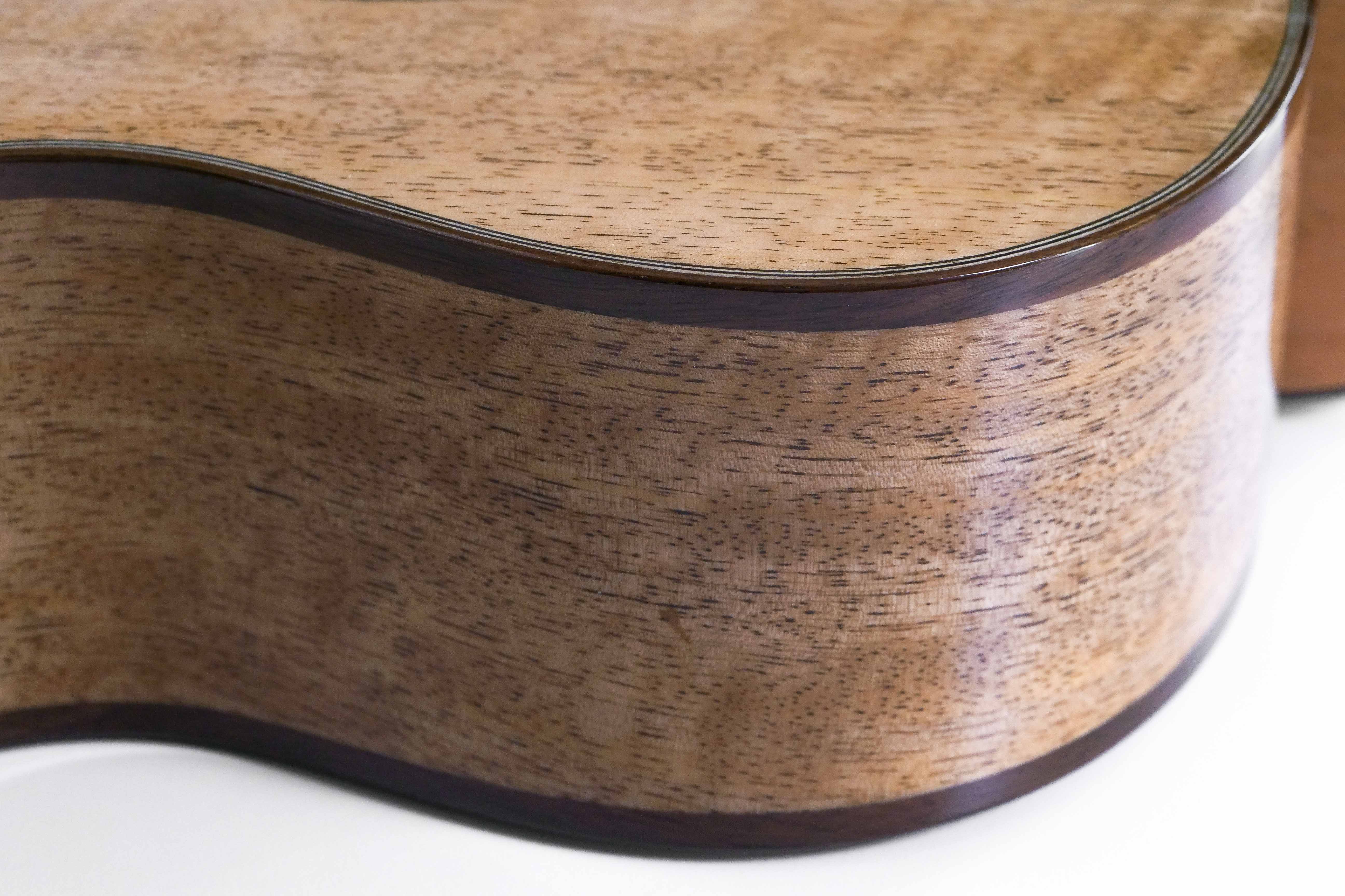 Pono BN4-3 Big Baritone Ukulele "Zora"