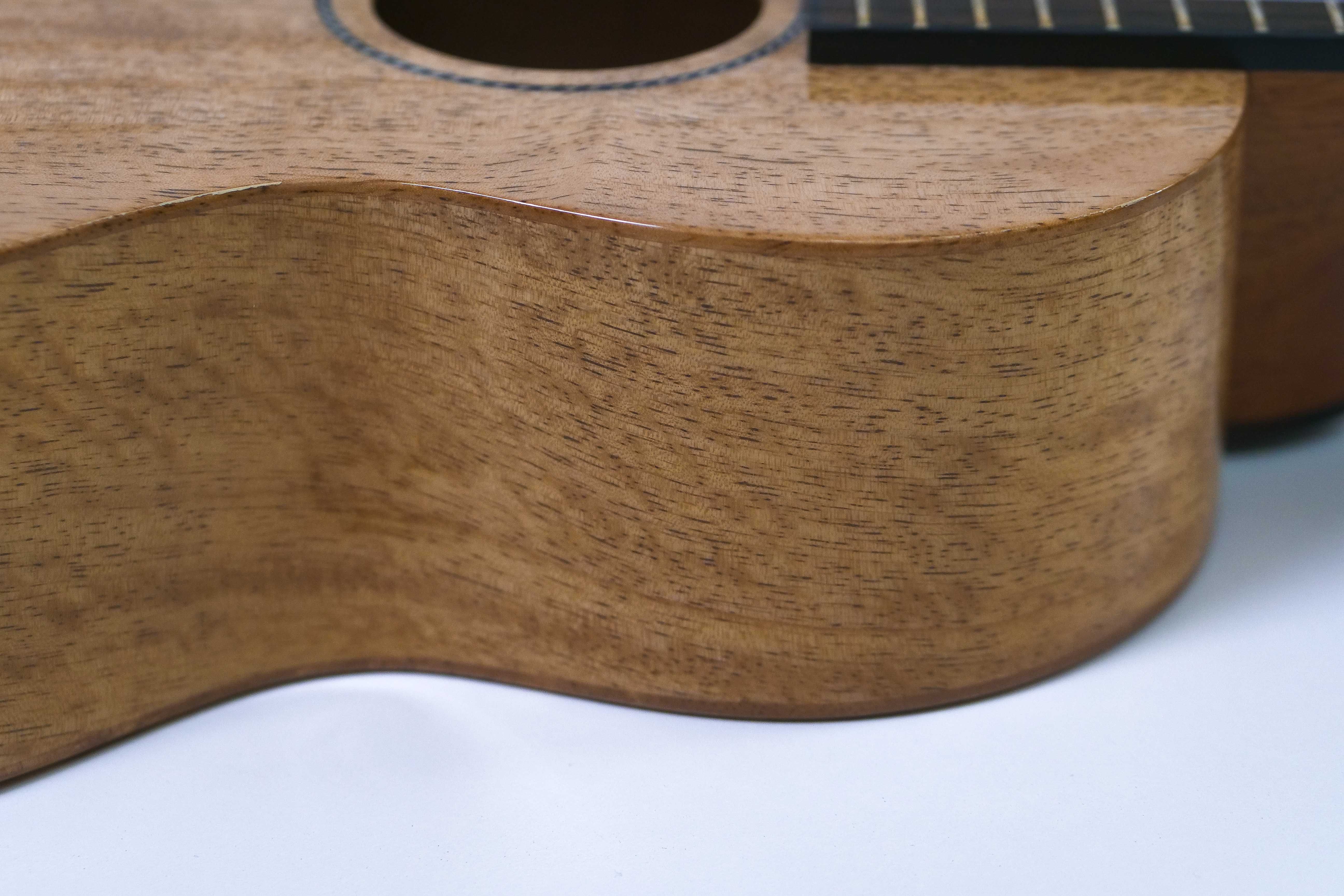 Pono MGCD Deluxe Concert Ukulele