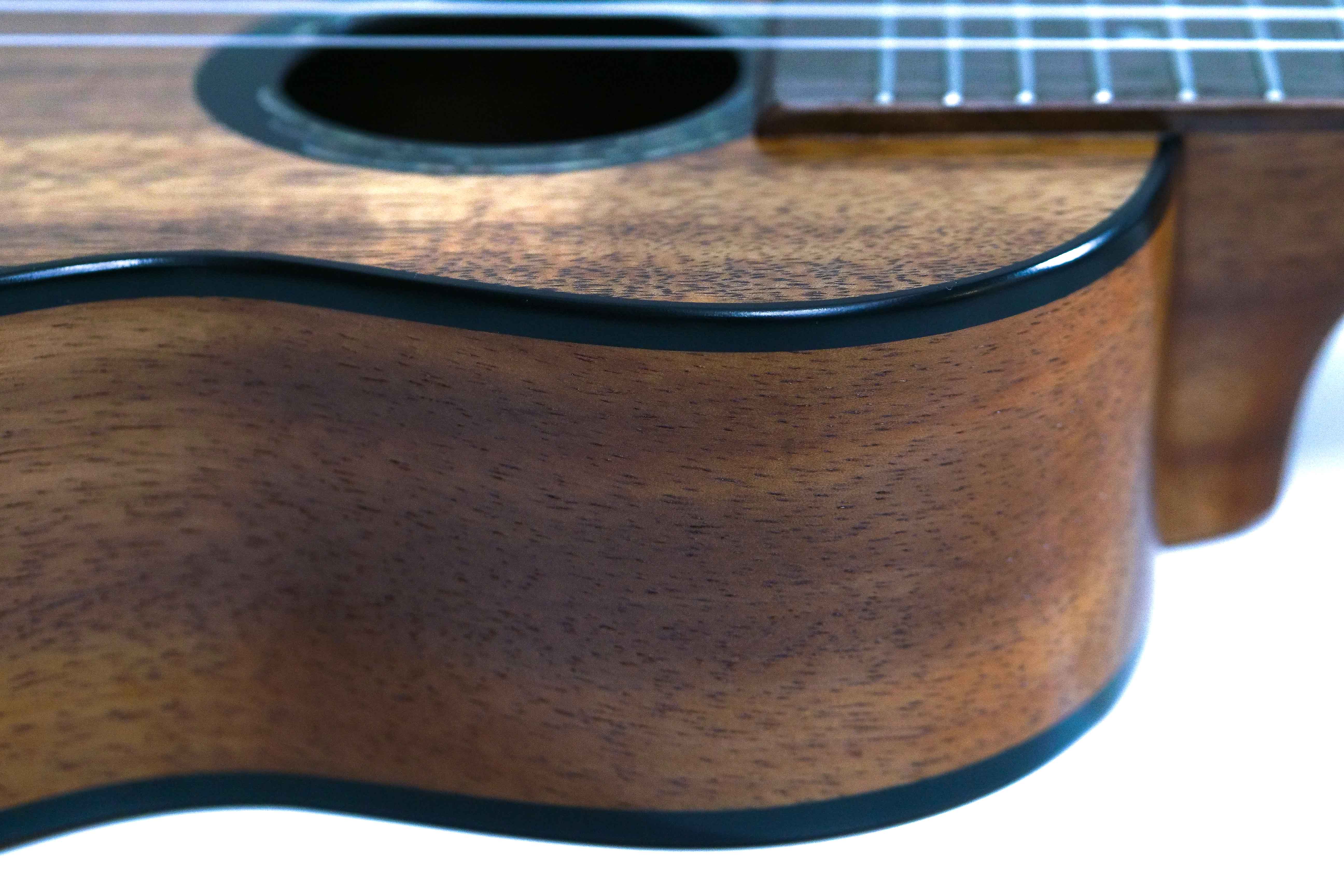 Kumu CM54A Koa Tux Finish Concert Ukulele