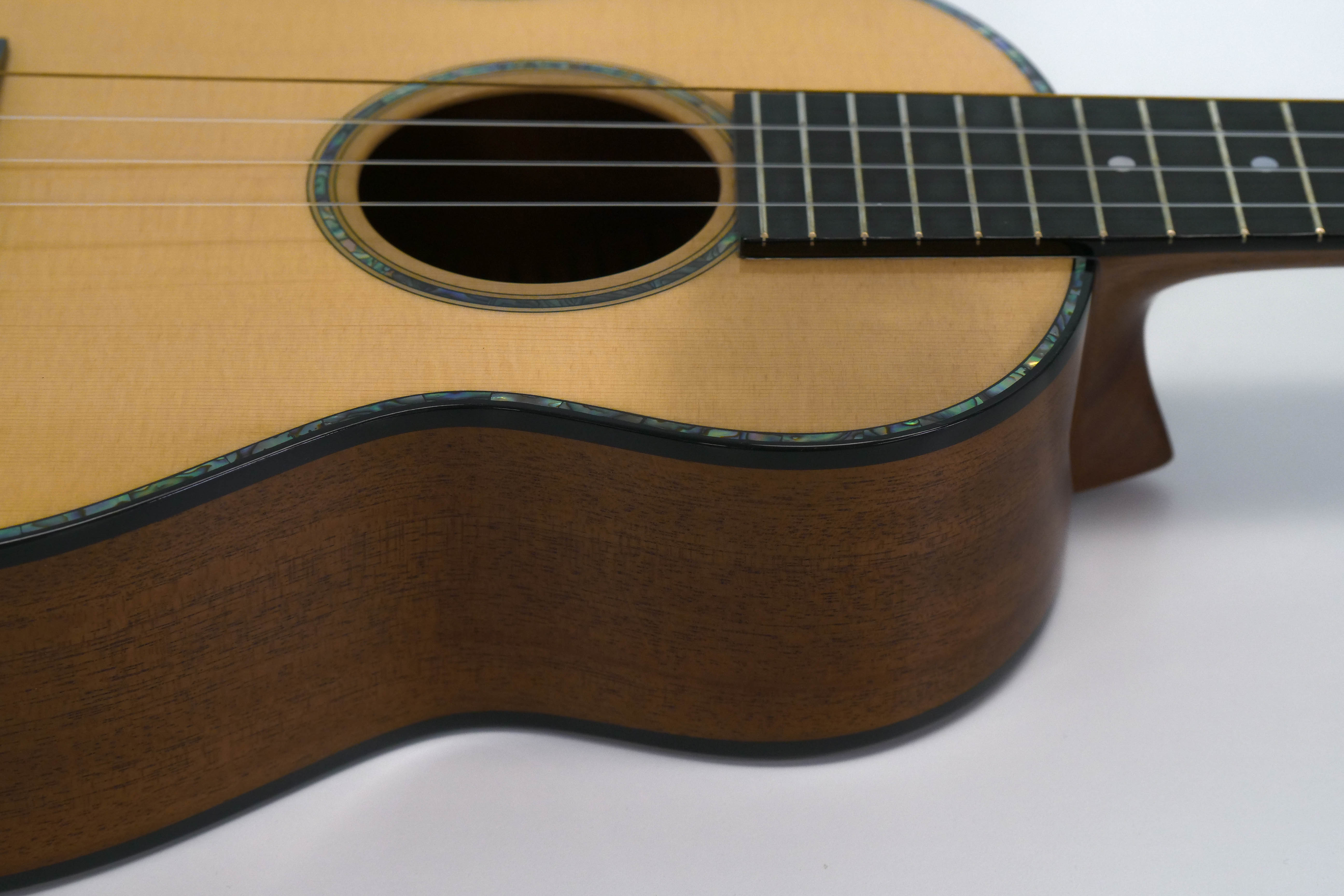 Romero Creations Signature Replica Tenor Ukulele