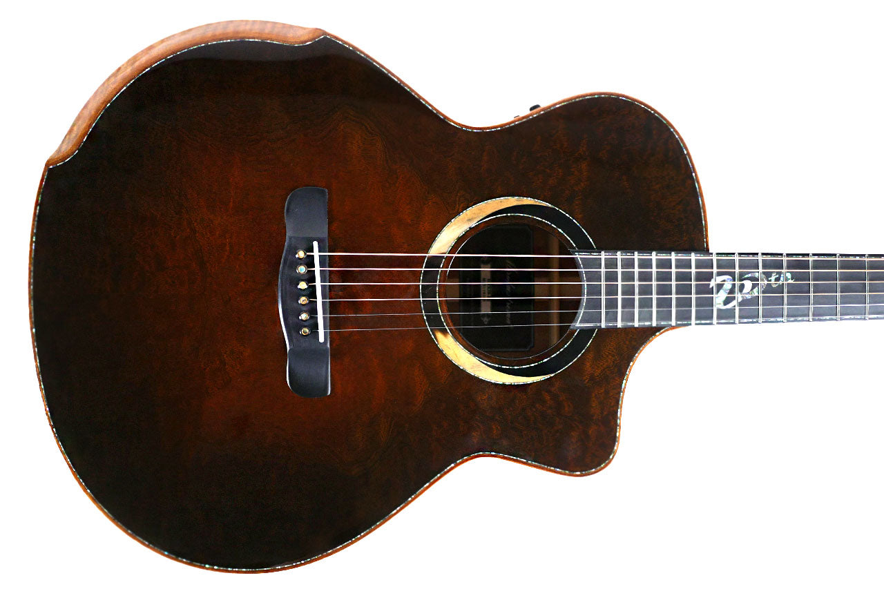 Mérida ROCKER-EQ Grand Concert Guitar