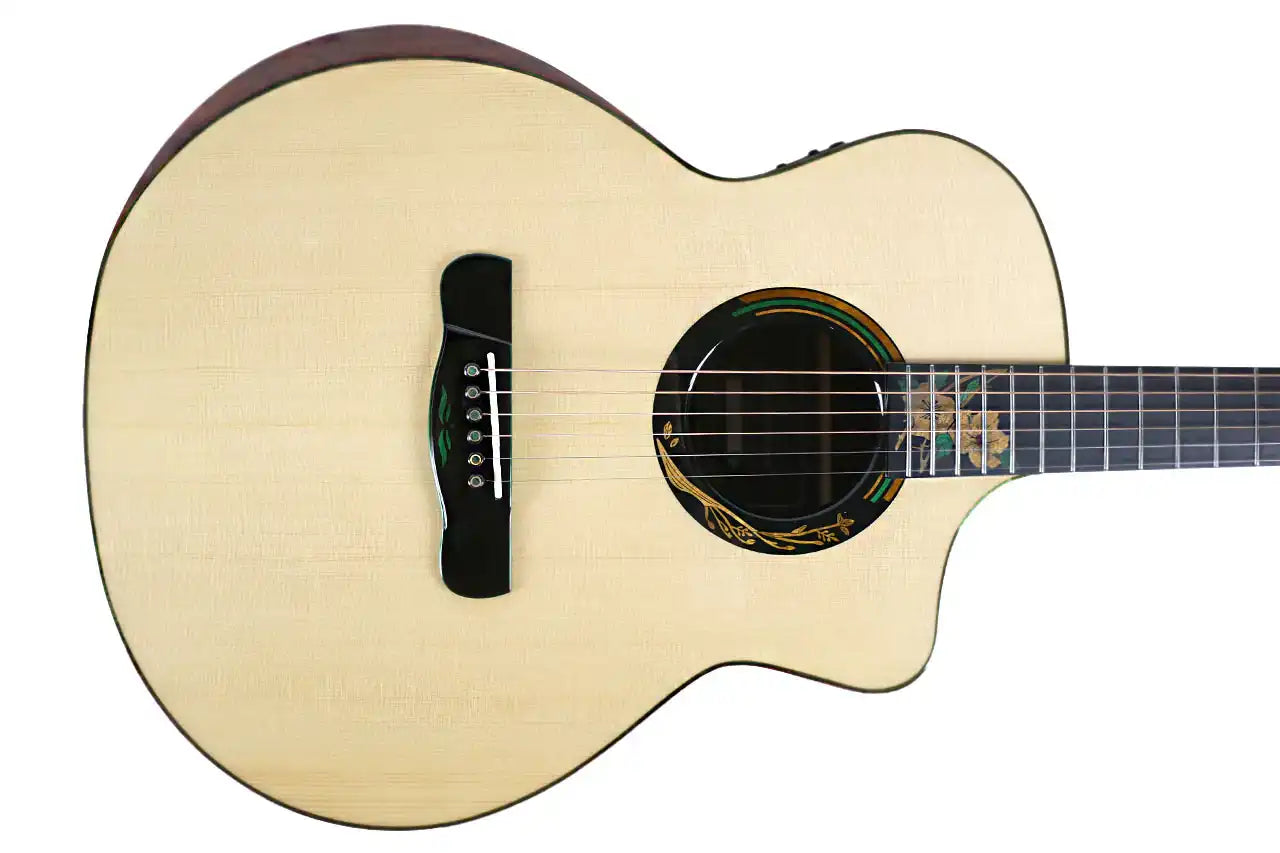 Mérida SUMMER-EQ Grand Concert Acoustic-Electric Guitar