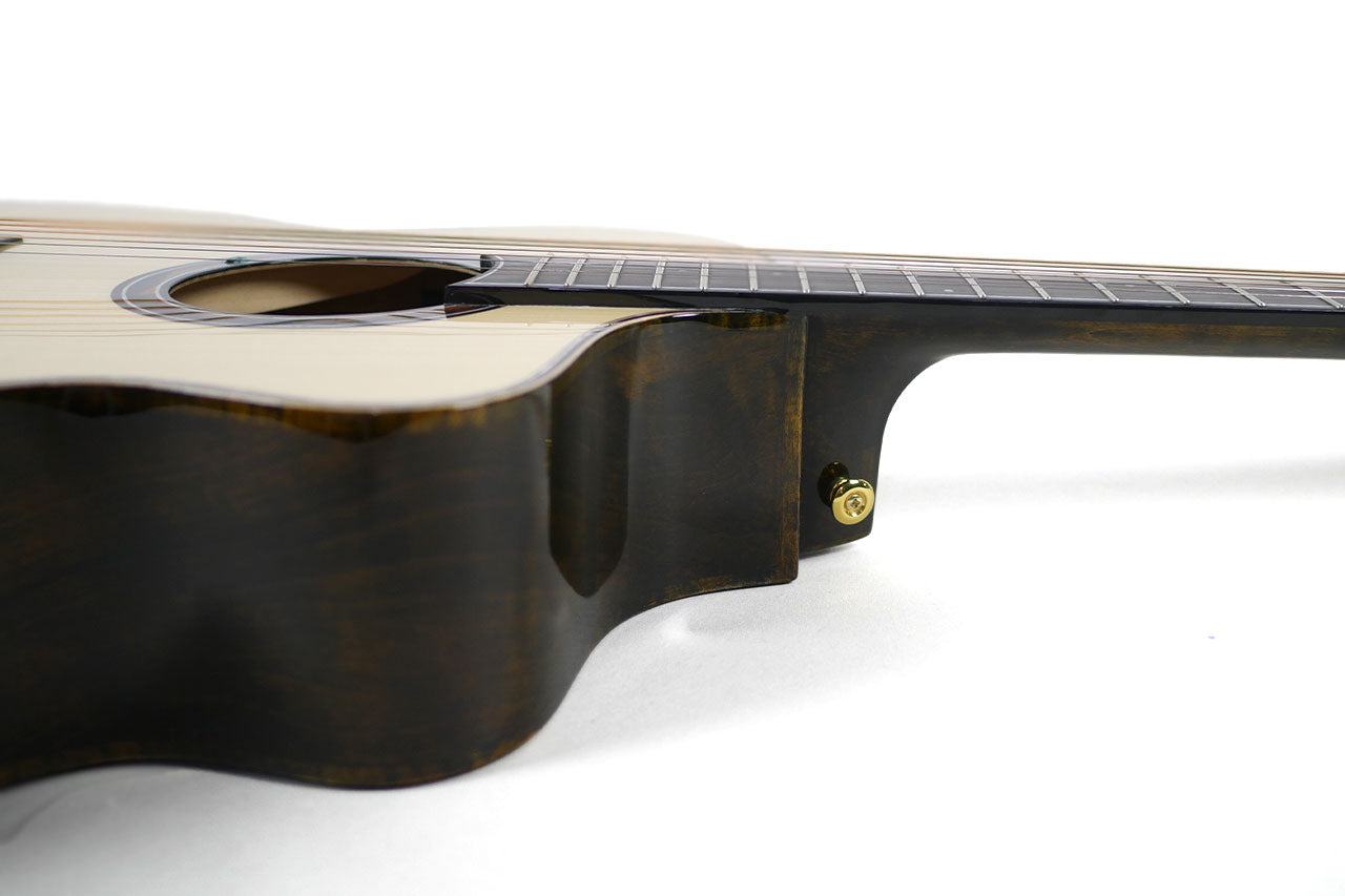 Mérida WAVE-EQ Grand Concert Guitar