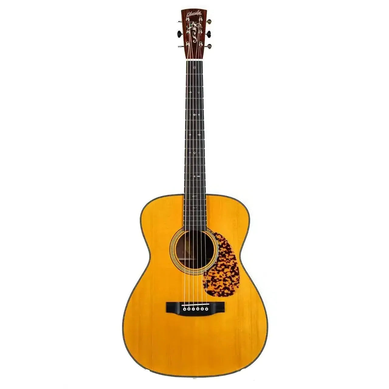 Blueridge BR-263 Prewar Series 000 acoustic guitar with vintage sunburst finish, tortoise pickguard.