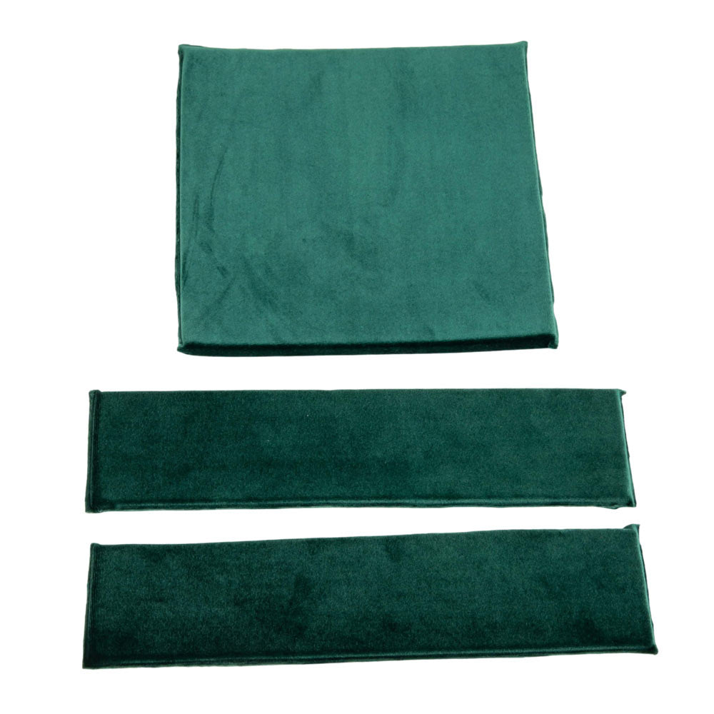 The extra green velvet padding pieces included with the Crossrock CRF2023TBJSL banjo case.