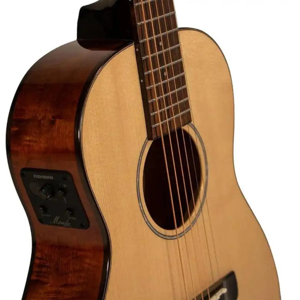 Mérida DG20BMBA-EQ G-Mini acoustic-electric guitar with natural spruce top, mahogany back, and Fishman electronics.