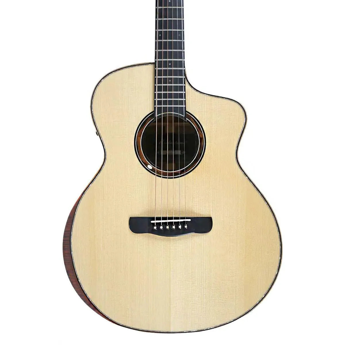Mérida DTGC-EQ Beyond Series Grand Concert acoustic-electric guitar with light spruce top and dark flamed maple sides.