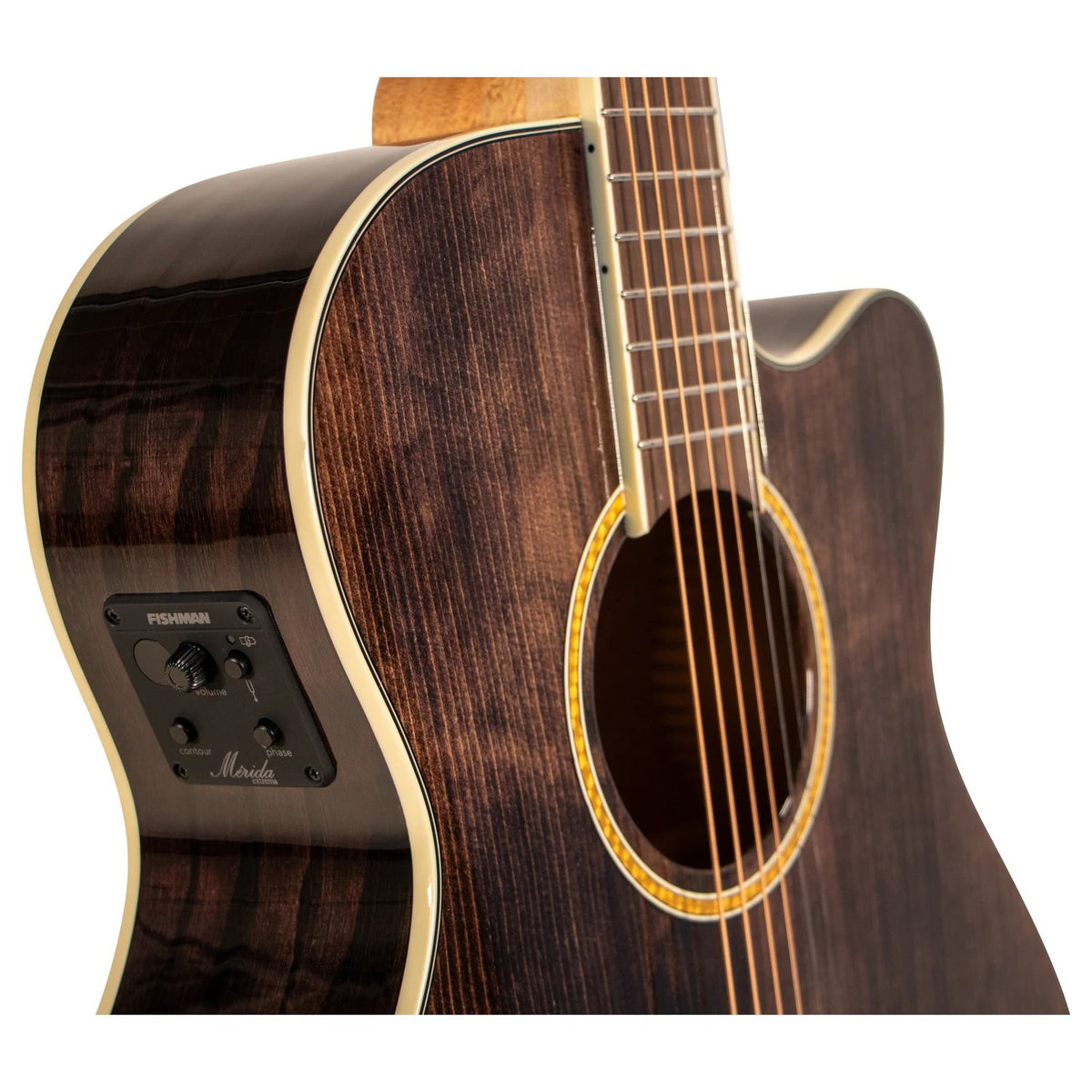 Fishman preamp on the upper bout of the Mérida ROMEO-EQ, beside the soundhole with a yellow purfling ring, on dark ash.