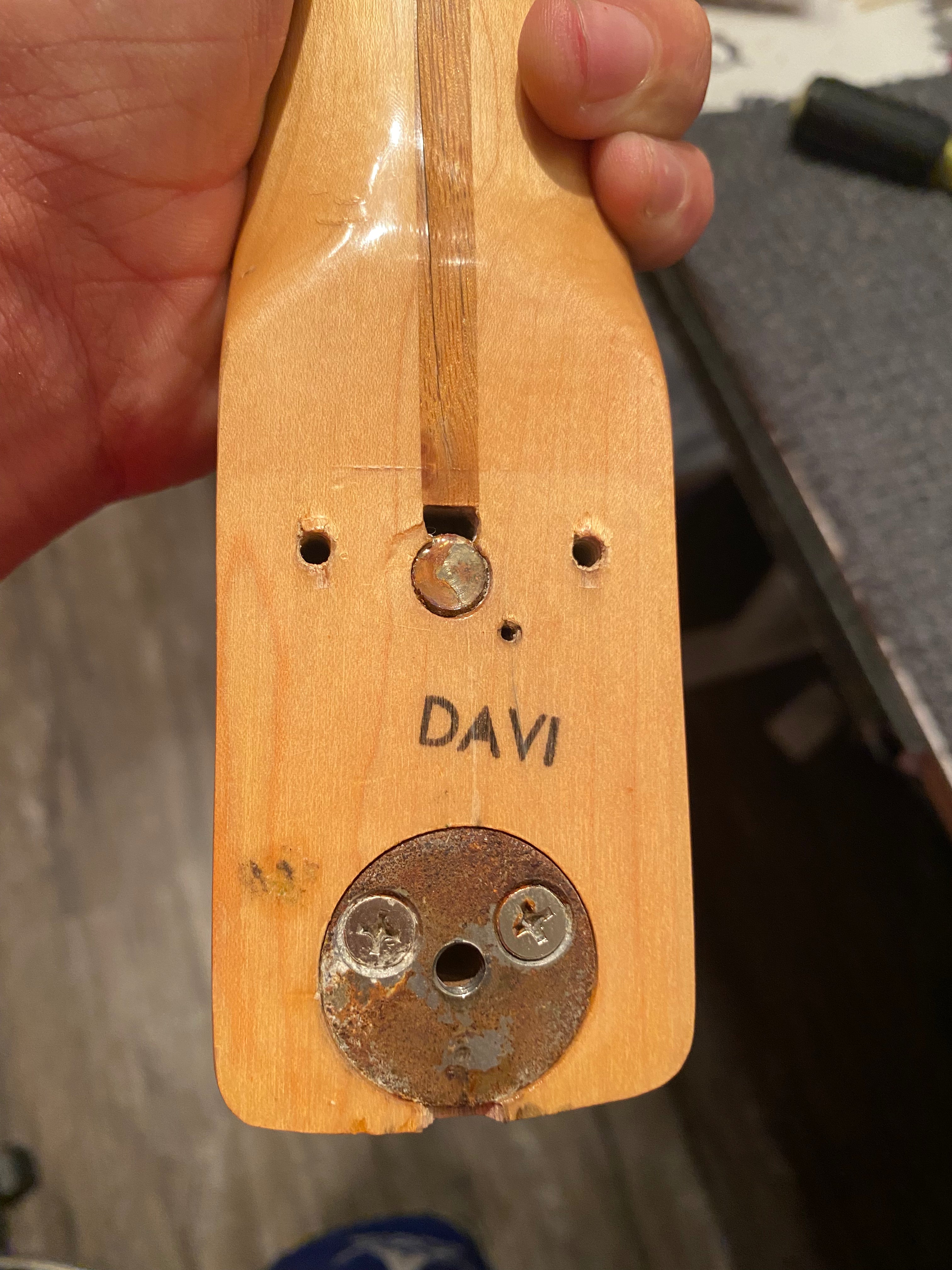 Fender 1974-1975 Stratocaster Sunburst Vintage Electric Guitar "SLOWHAND"