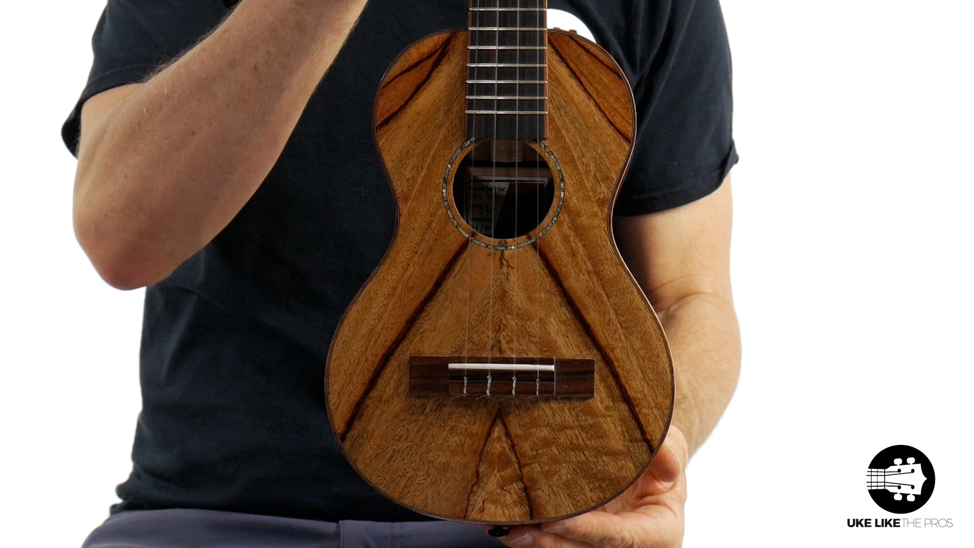 Mya-Moe Ukulele #275 Master Grade Chocolate Heart Mango Concert Custom Ukulele