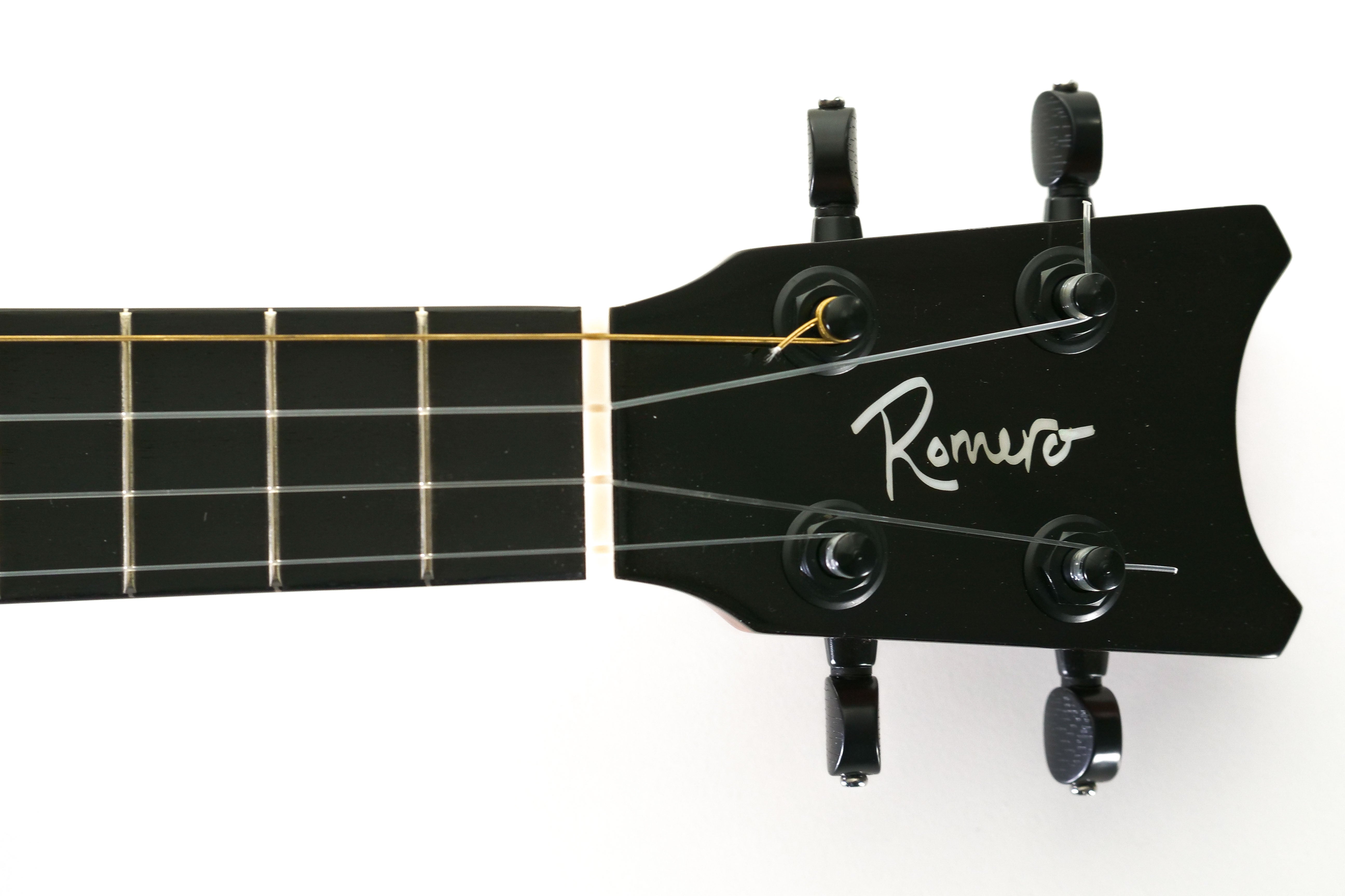 Romero Creations RC-C-MG Spalted Mango Concert Ukulele