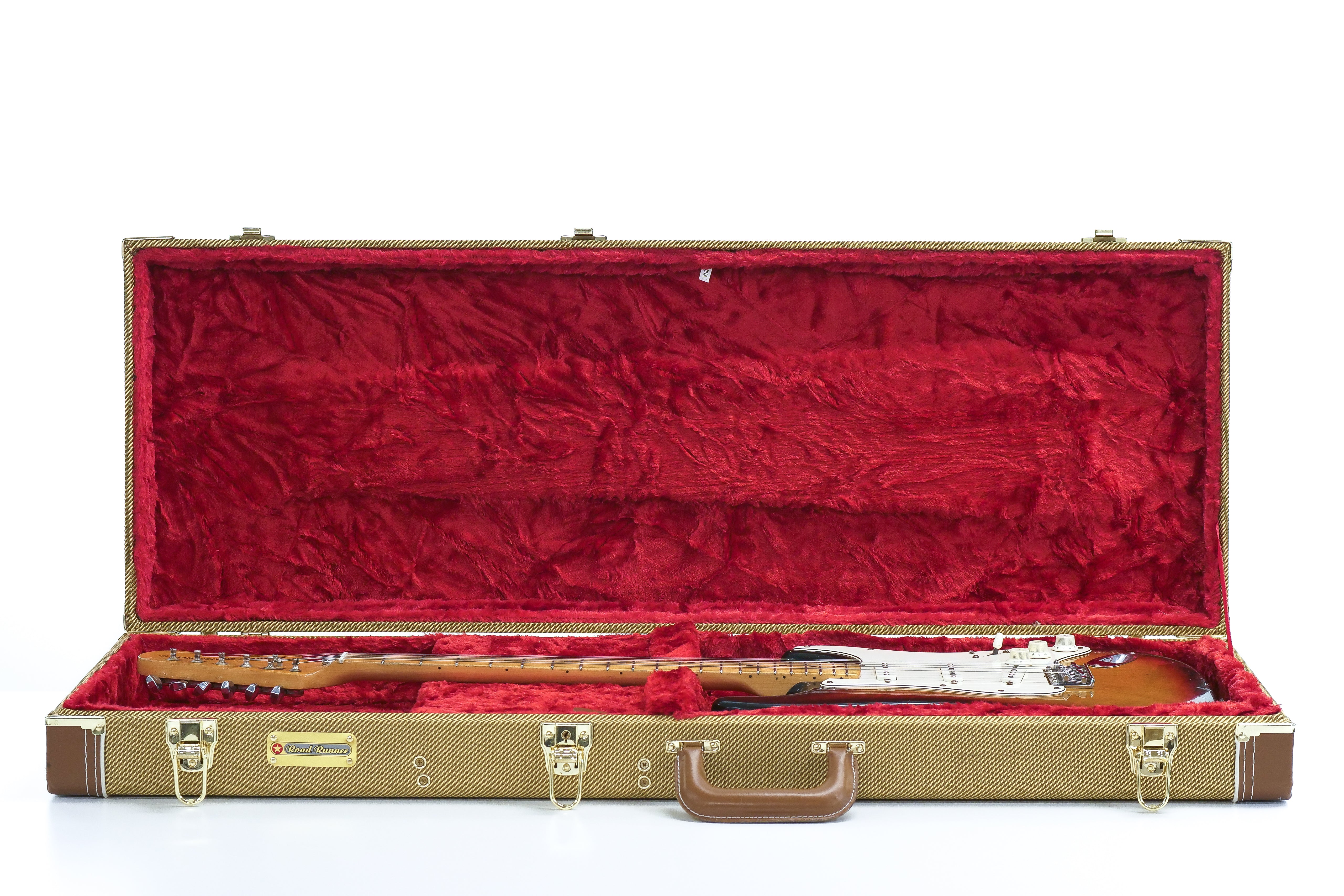 Fender 1974-1975 Stratocaster Sunburst Vintage Electric Guitar "SLOWHAND"