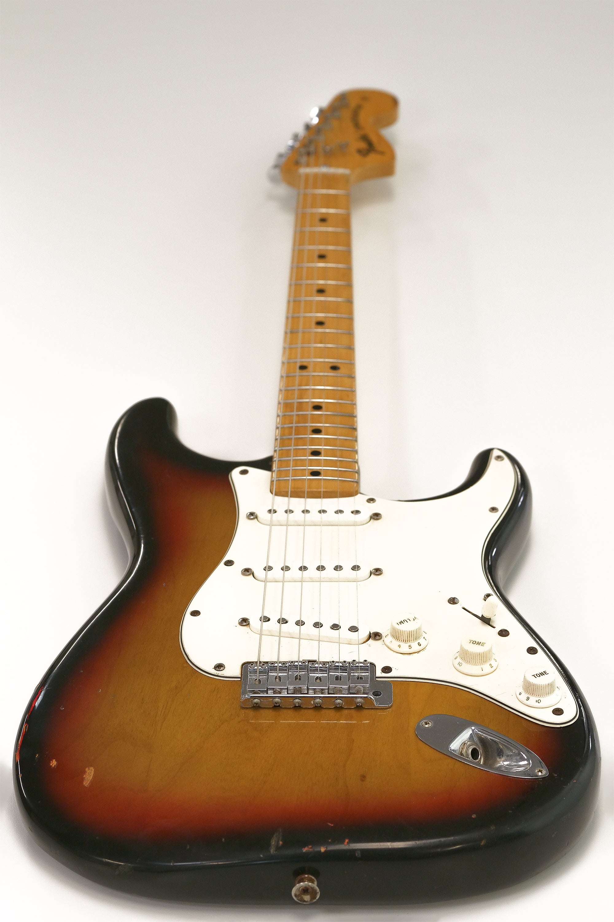 Fender 1974-1975 Stratocaster Sunburst Vintage Electric Guitar "SLOWHAND"