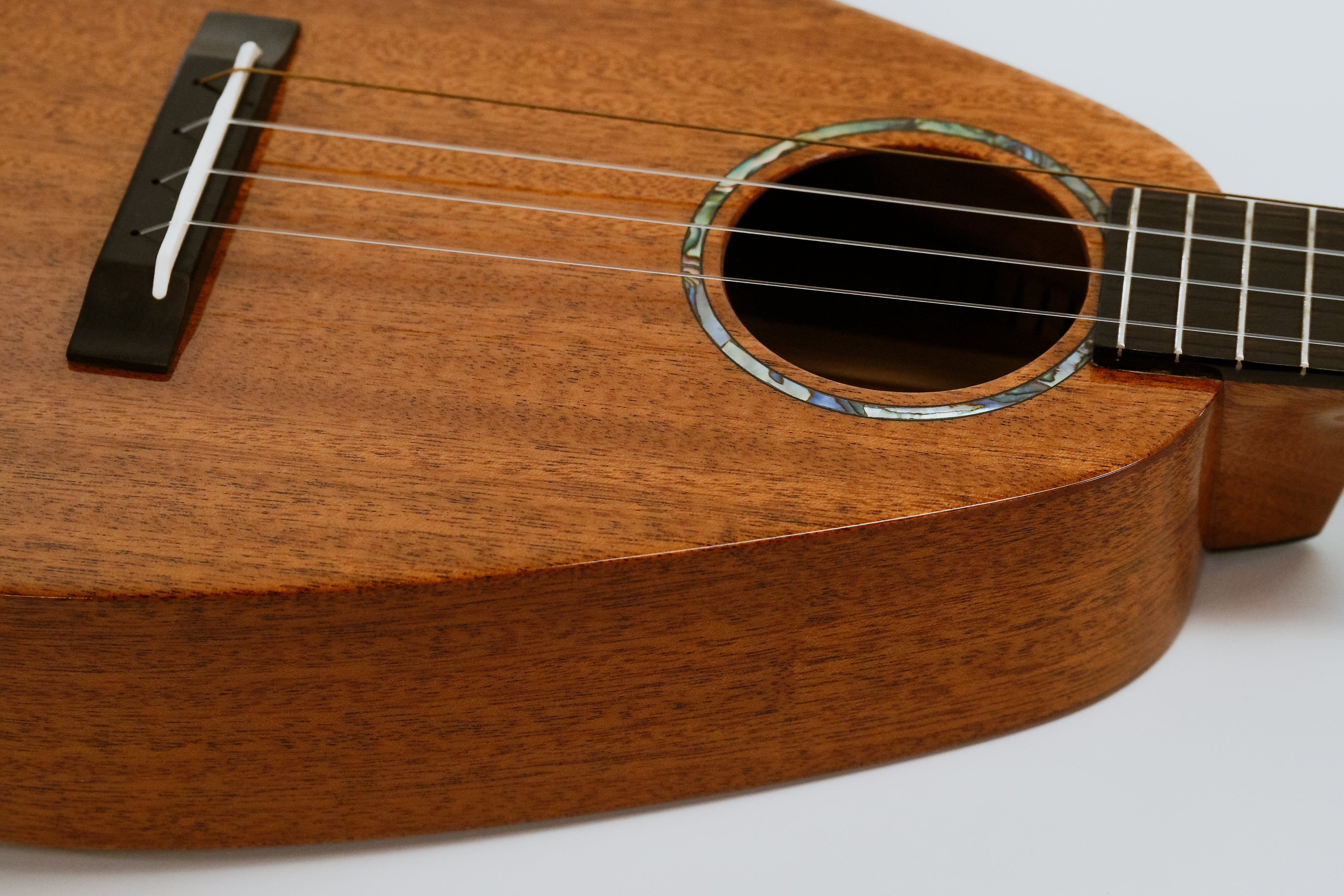 Romero Creations RC-TT-M Tenor Ukulele