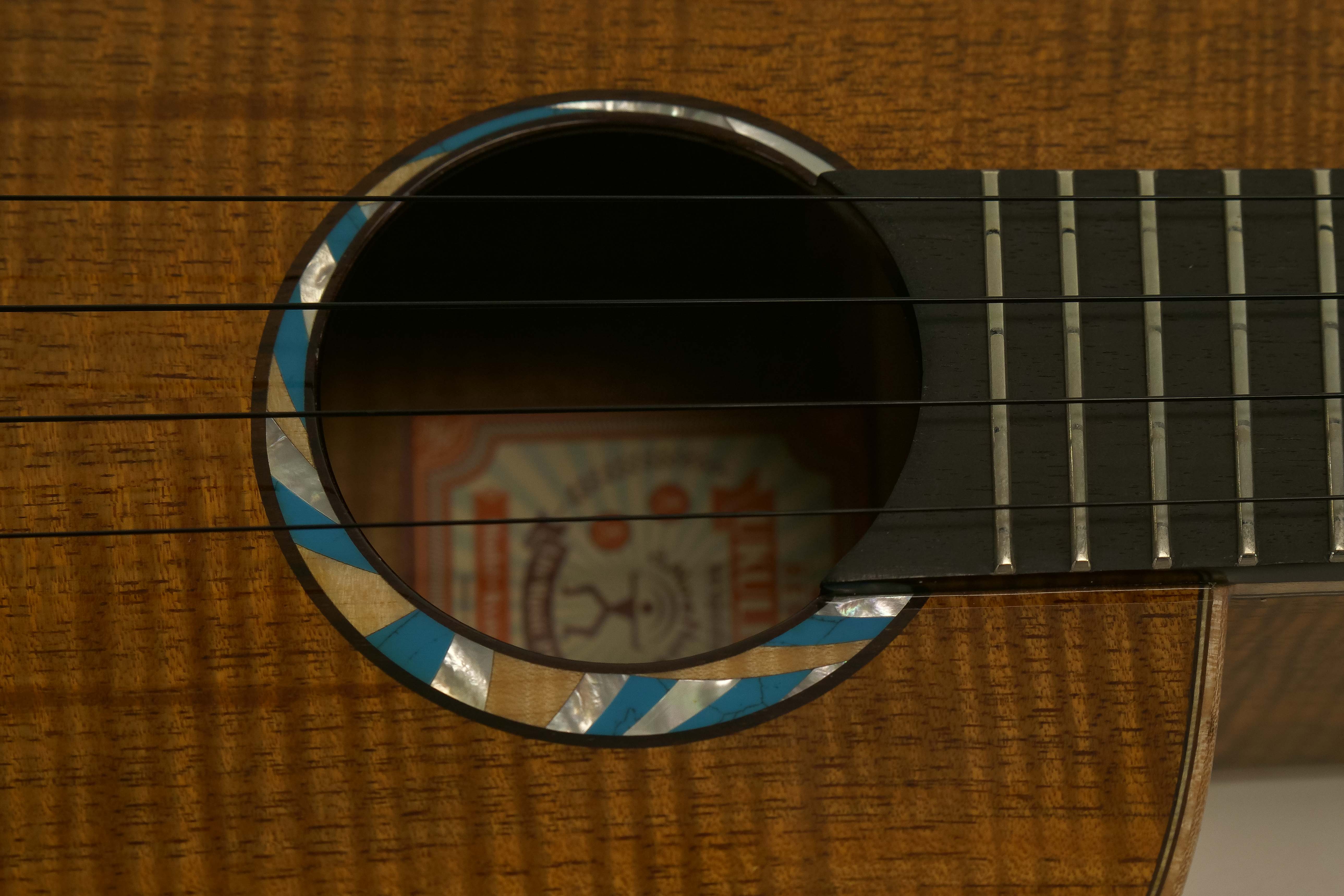 ANueNue Kyas Whale Mastergrade Tenor Ukulele