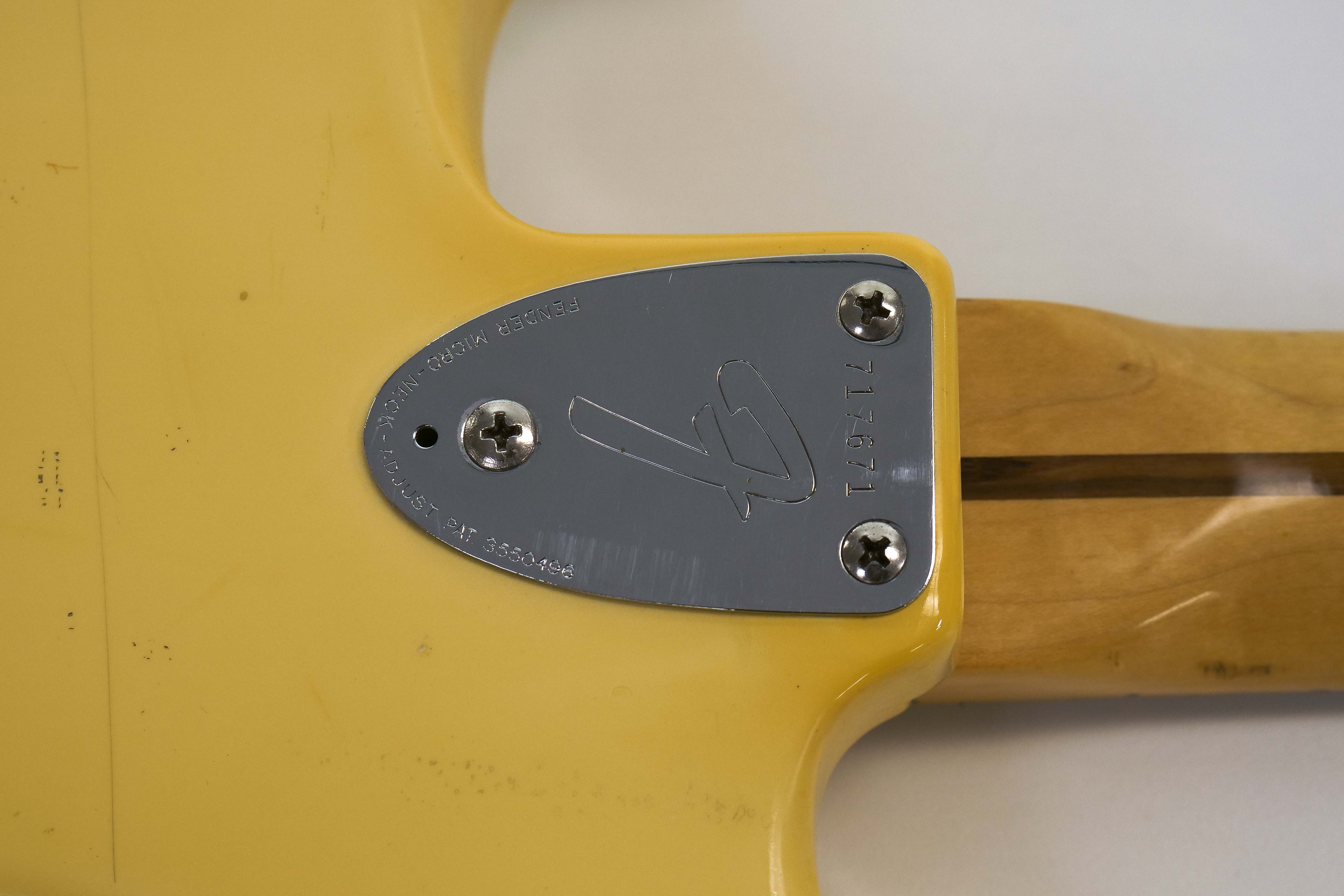 Fender 1976-1977 Stratocaster Olympic White Electric Guitar