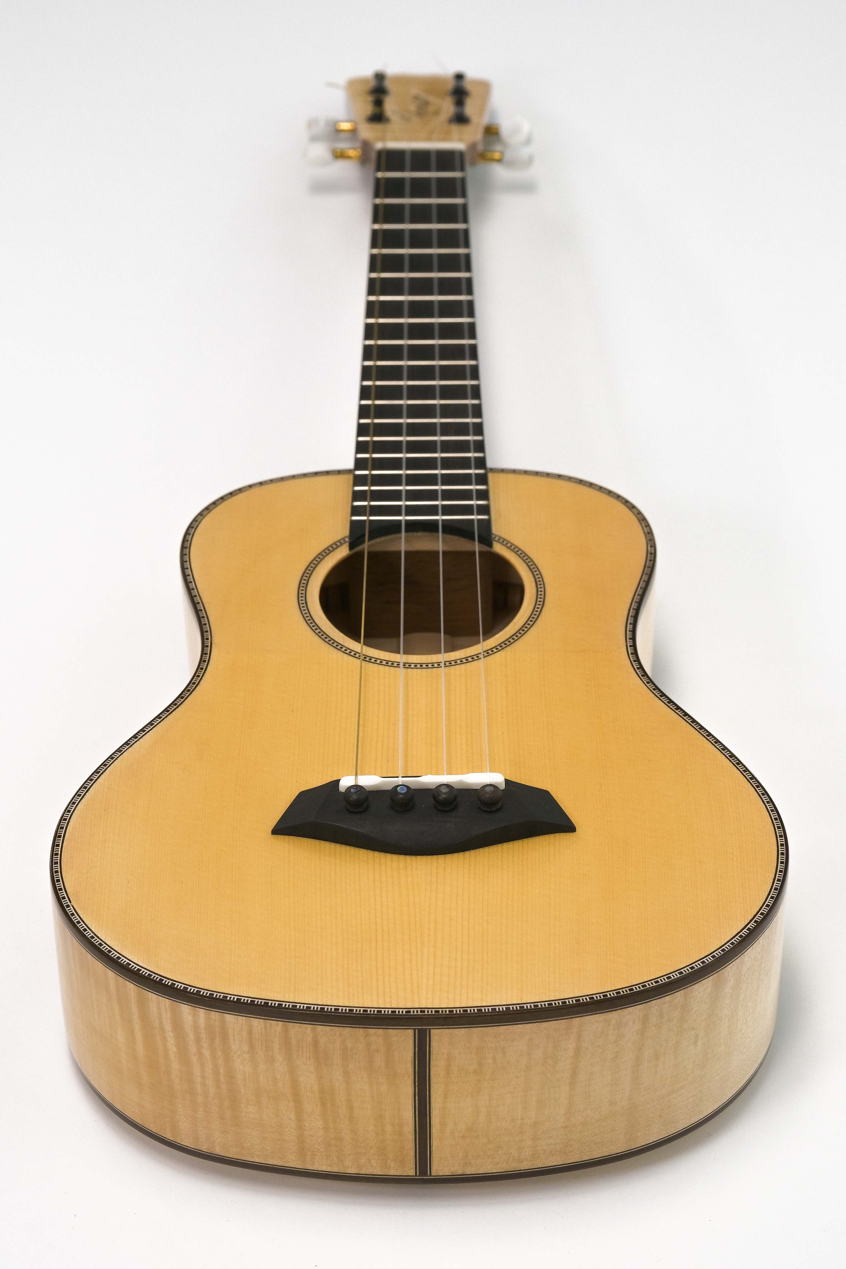 Romero Creations Limited Edition Classic Tenor Ukulele