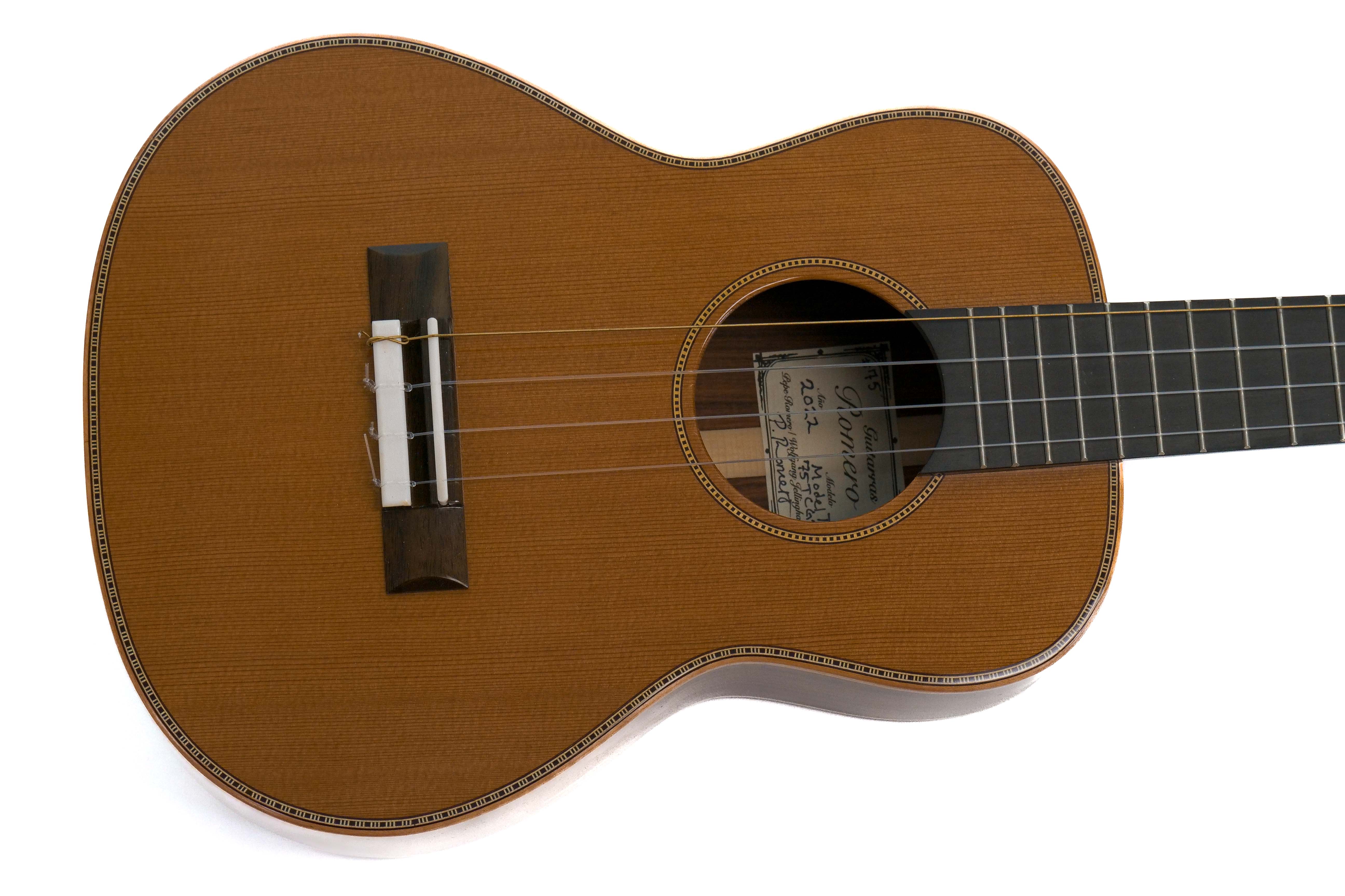 Guitarras Romero Model-T Custom Tenor Ukulele Cedar/Granadillo #75 "ARYA"