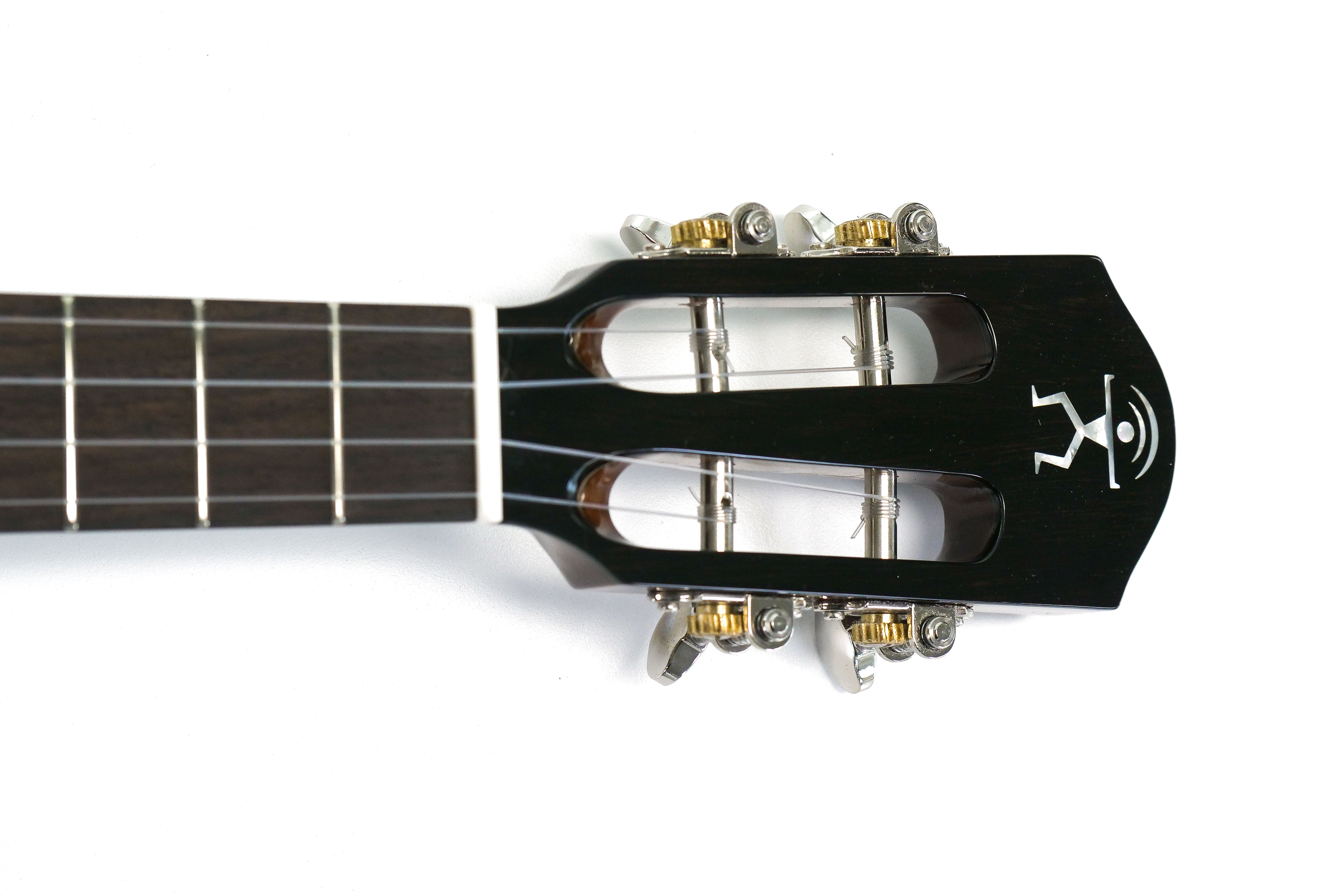 ANueNue AMM3 African Mahogany Tenor Ukulele "Reacher"