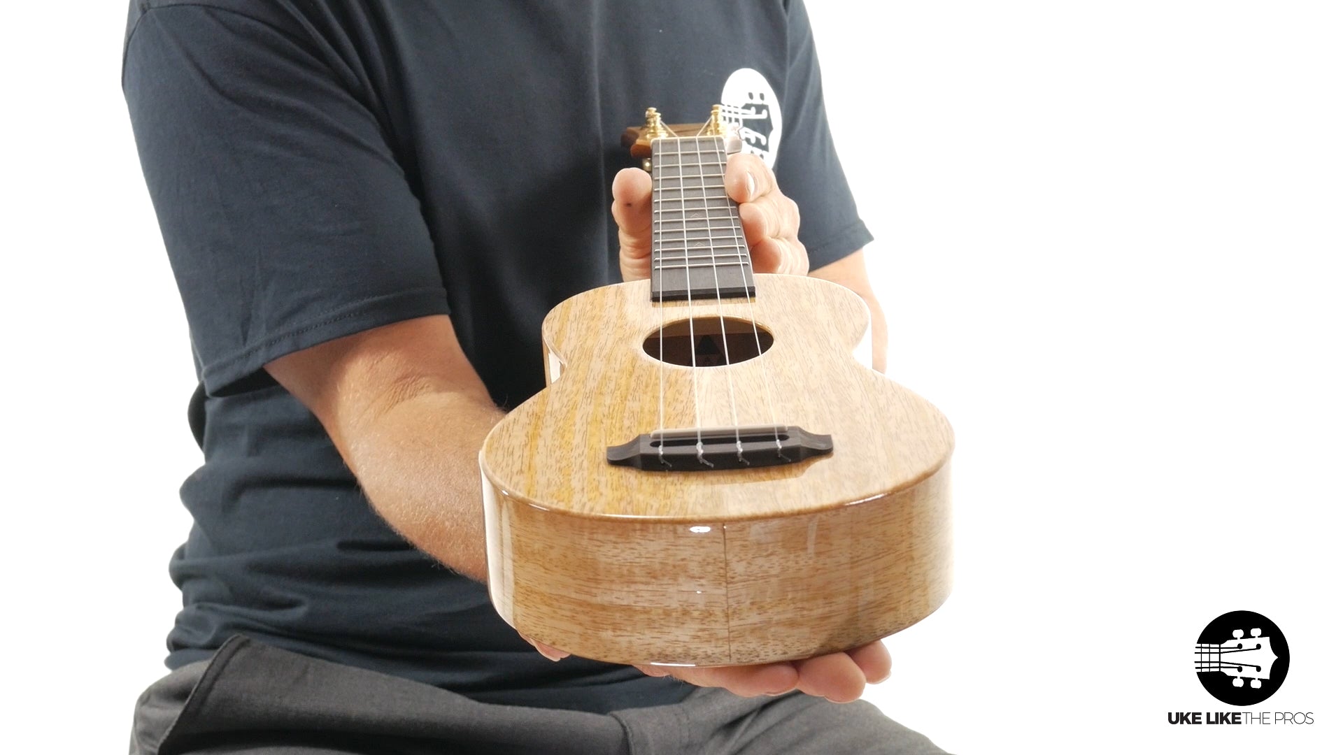 Rebel Double Creme Soprano Ukulele Mango "Little Giant"