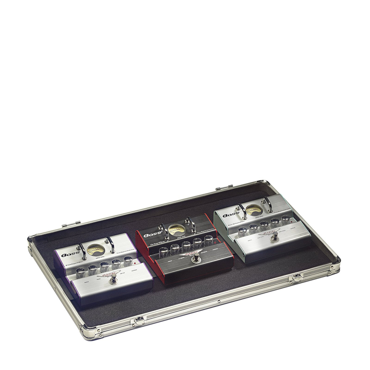 Stagg UPC-535 ABS case for guitar effect pedals: interior of the case with three effect pedals attached