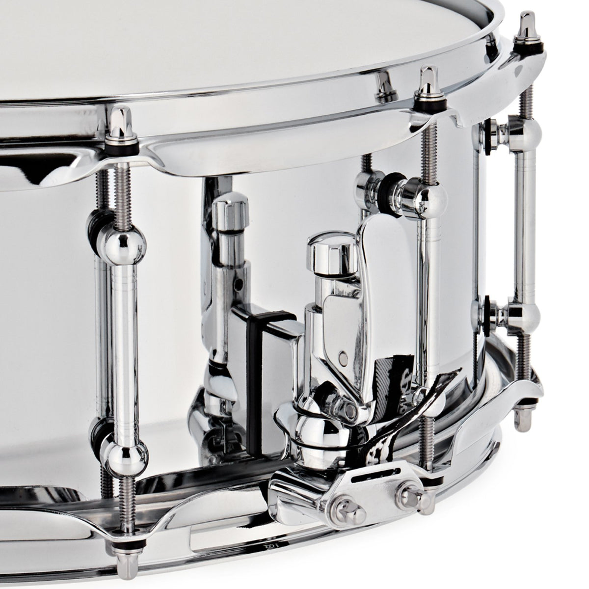 Close-up of the Dunnett snare strainer and throw-off on the Premier Beatmaker 14" x 5.5" steel snare drum