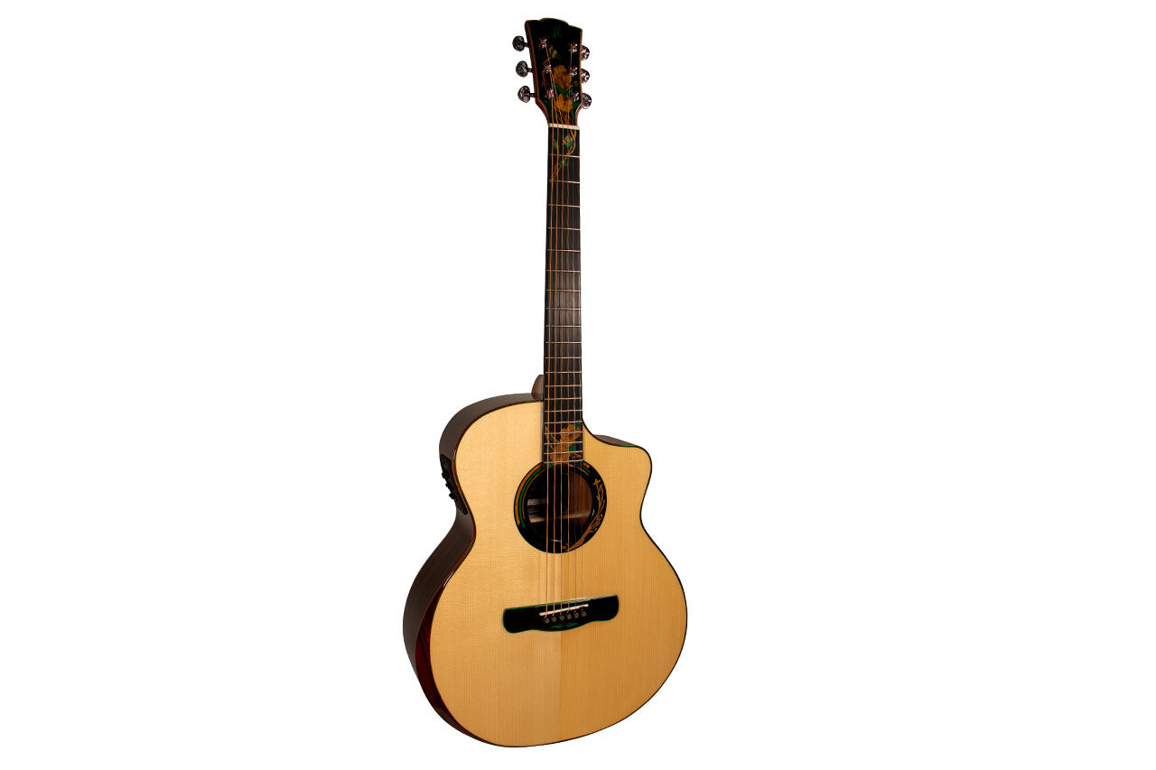 Mérida SUMMER-EQ Grand Concert Guitar