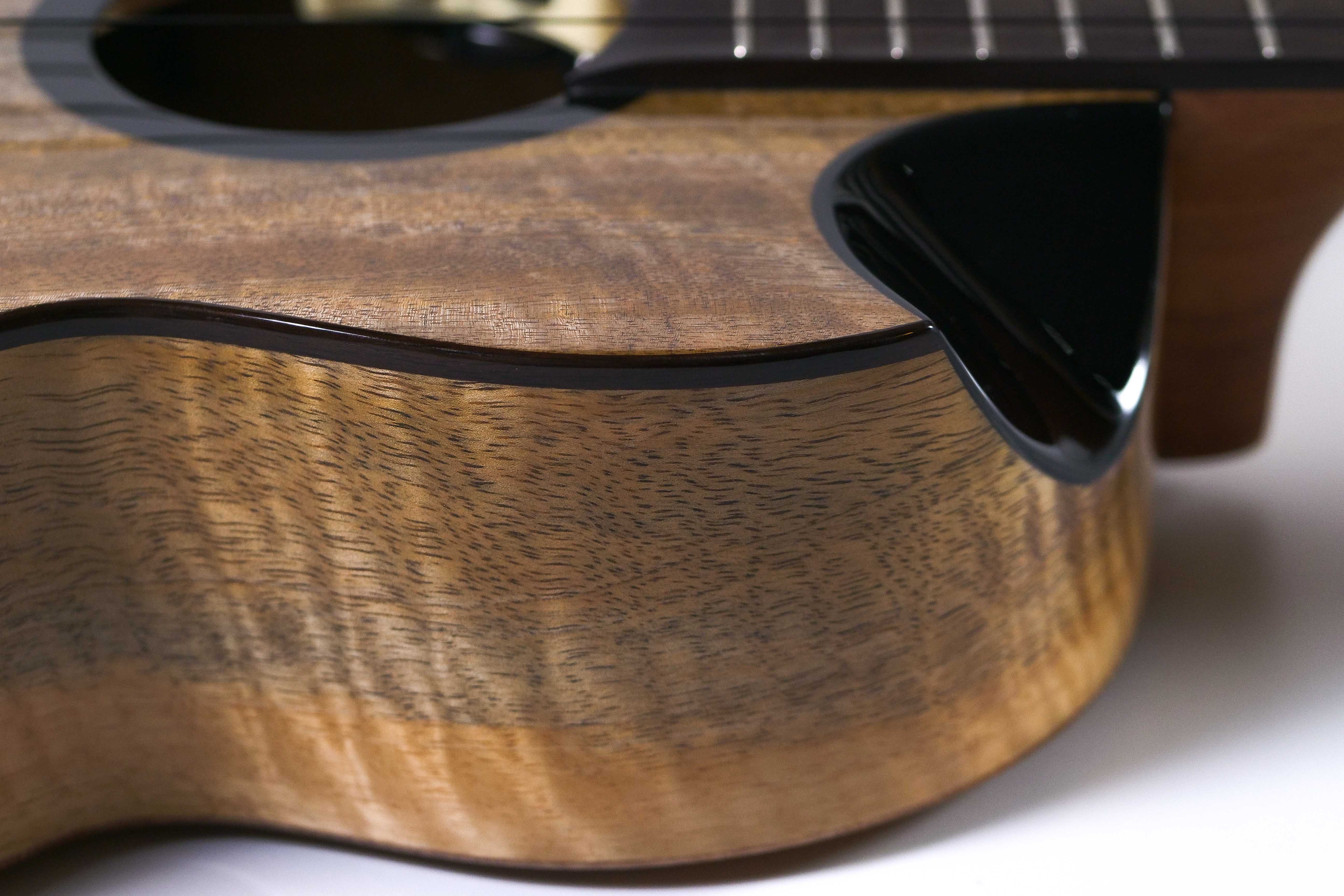 Flight Fireball EQ-A Baritone Ukulele