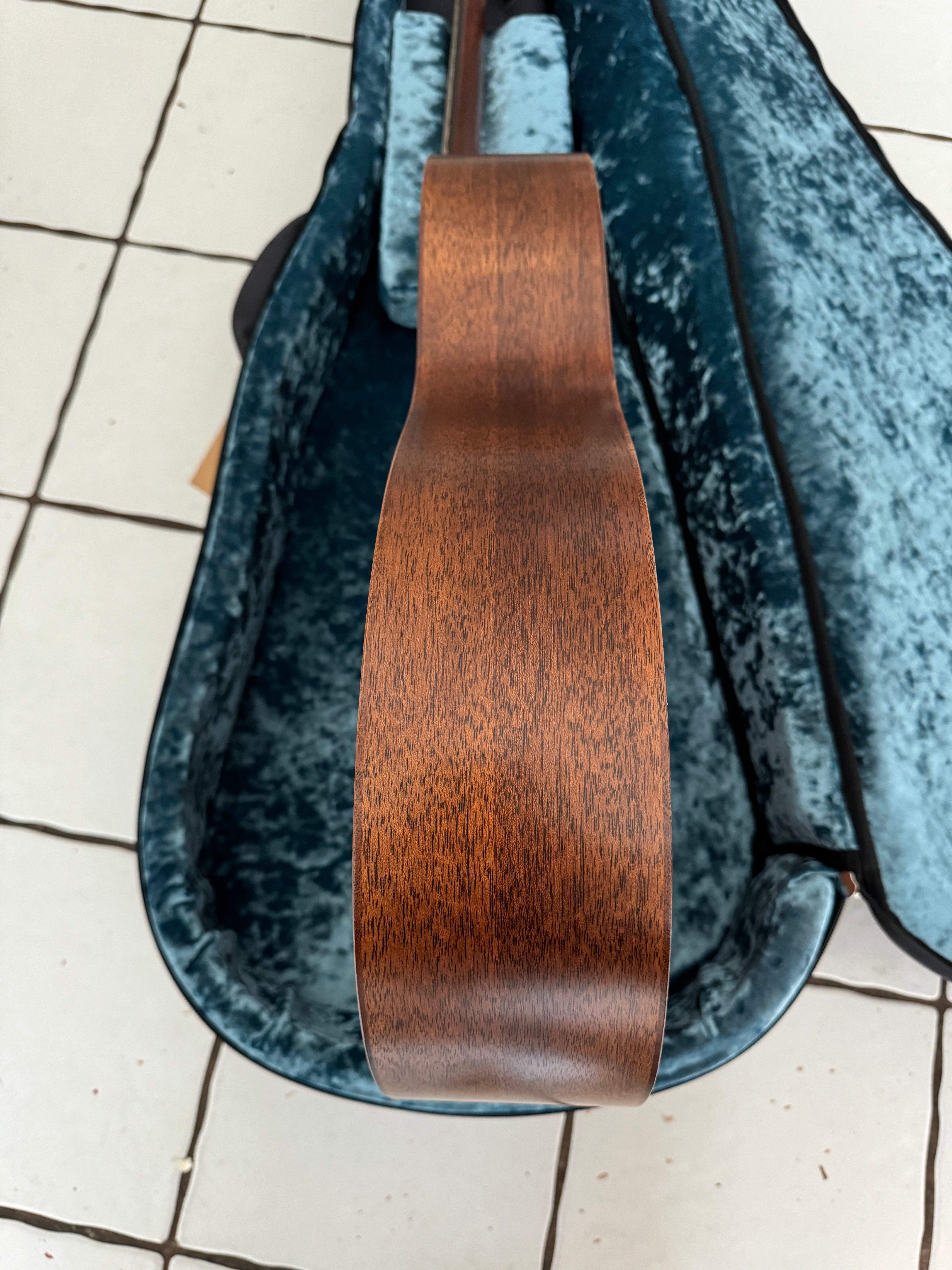 Martin 000-15M Mahogany Acoustic Guitar "Sophie"