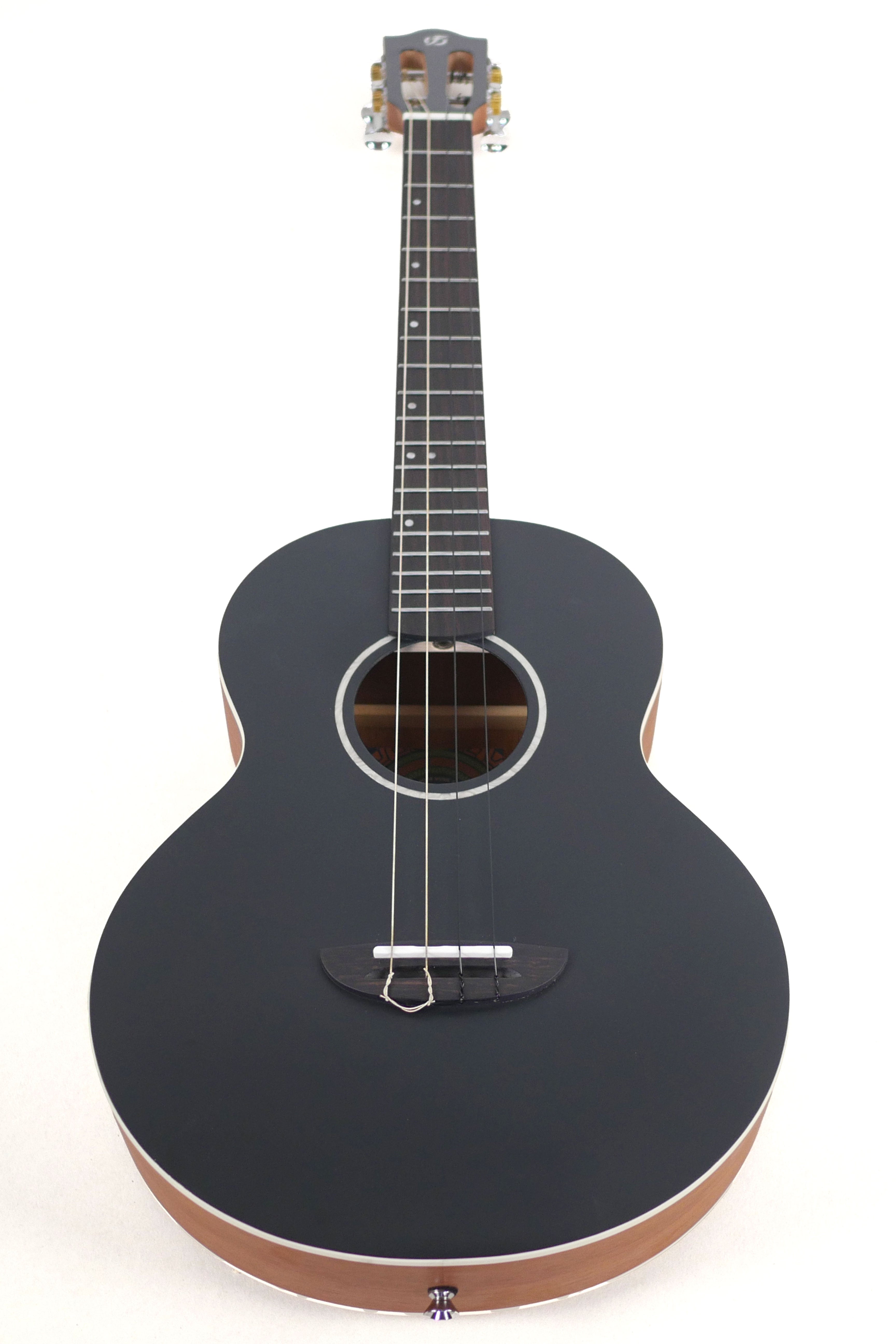 Flight IRIS BK Baritone Ukulele