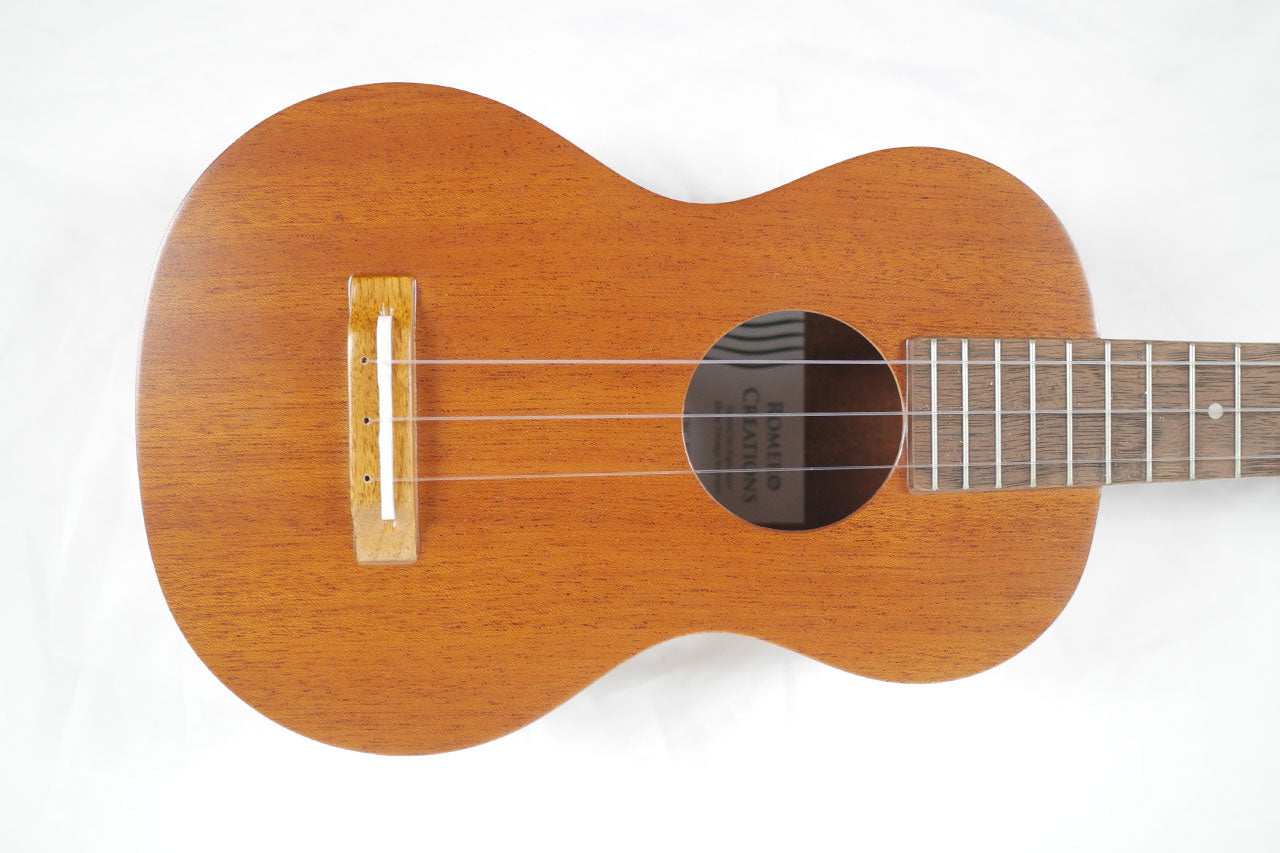 Romero Creations 3-String Vintage Soprano Ukulele