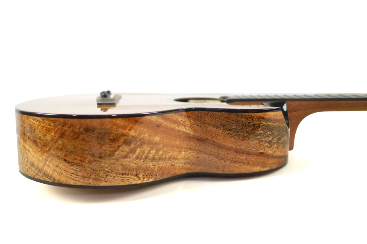 Flight Lily EQ-A Baritone Ukulele