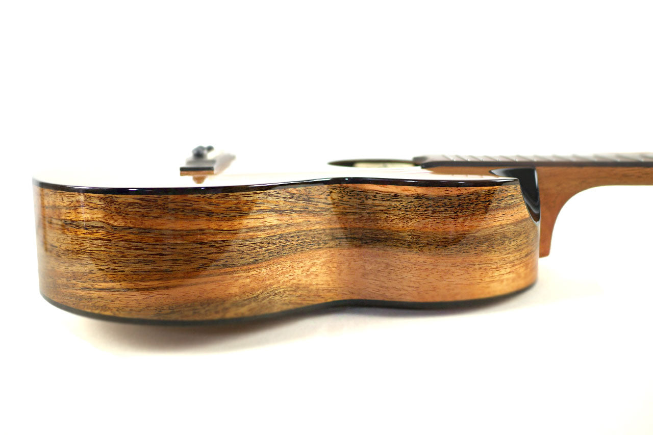 Flight Lily EQ-A Baritone Ukulele